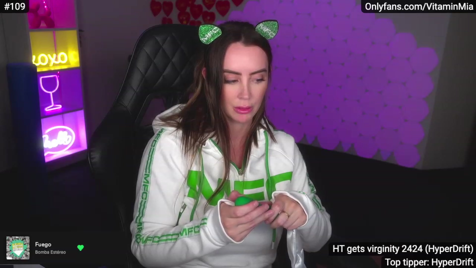 Gallery image thumbnail from MissAustralia's myfreecams stream on, 02/14/2023, 10:58 image 11 of 20