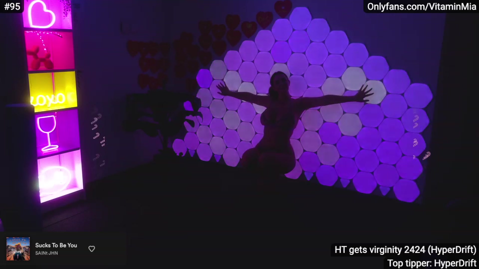 Gallery image thumbnail from MissAustralia's myfreecams stream on, 02/14/2023, 12:20 image 13 of 20