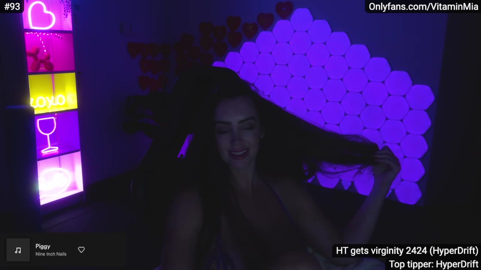 Gallery image thumbnail from MissAustralia's myfreecams stream on, 02/14/2023, 12:20 image 19 of 20
