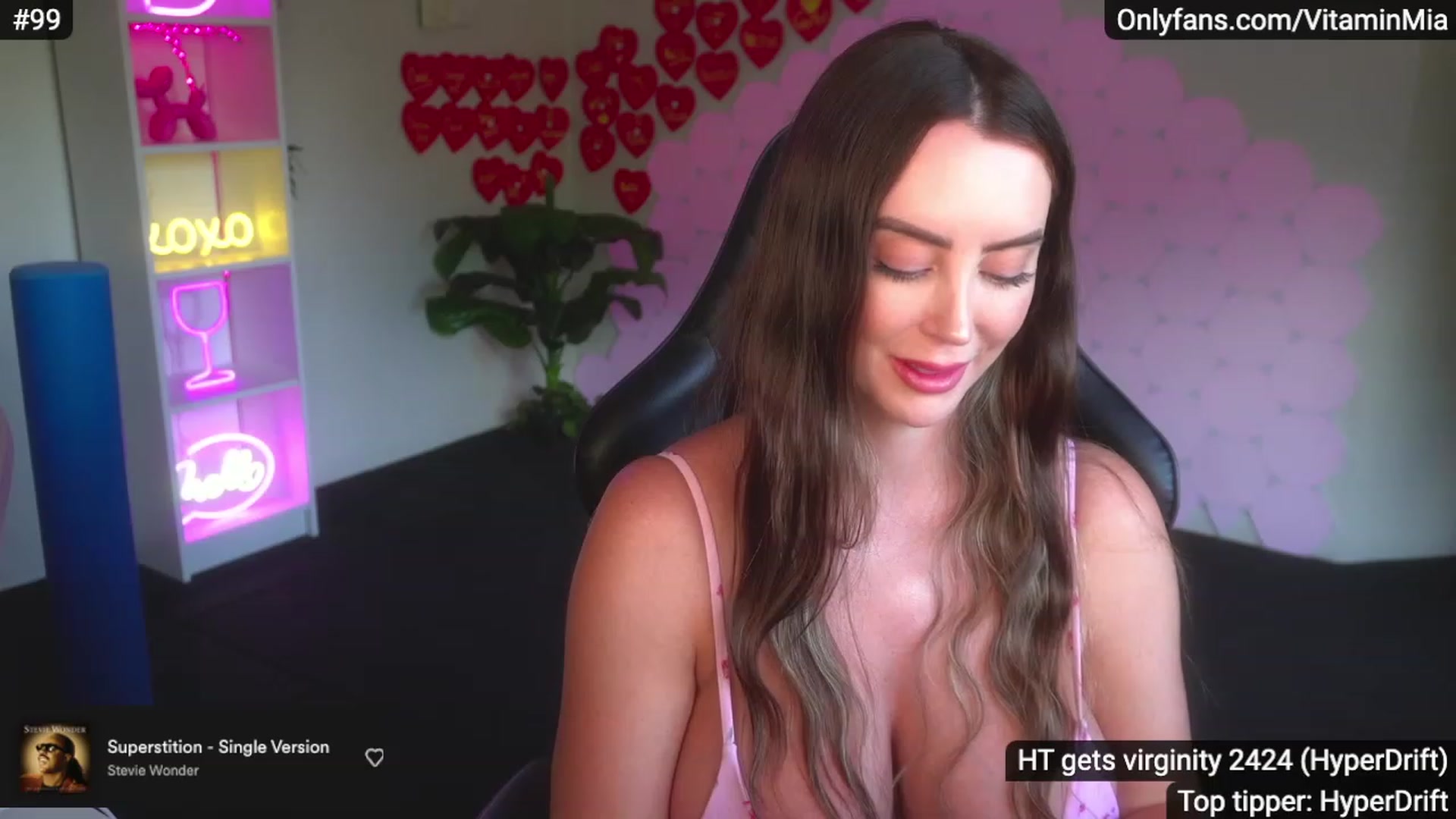 Gallery image thumbnail from MissAustralia's myfreecams stream on, 02/15/2023, 08:17 image 8 of 20