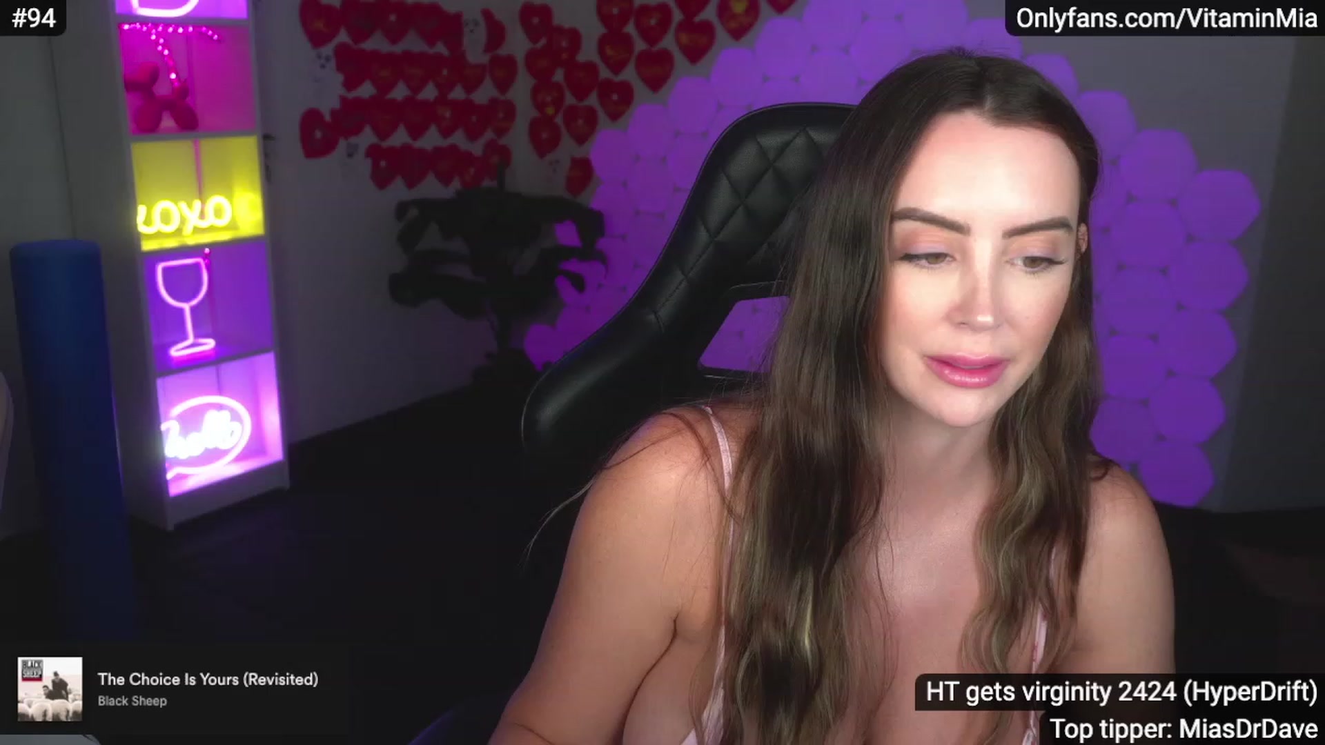 Gallery image thumbnail from MissAustralia's myfreecams stream on, 02/15/2023, 09:49 image 12 of 20