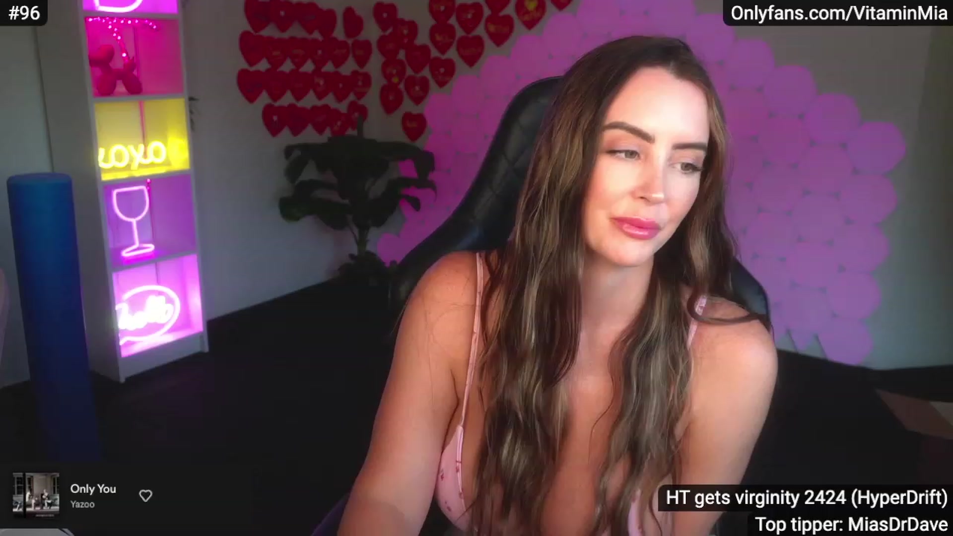 Gallery image thumbnail from MissAustralia's myfreecams stream on, 02/15/2023, 09:49 image 3 of 20