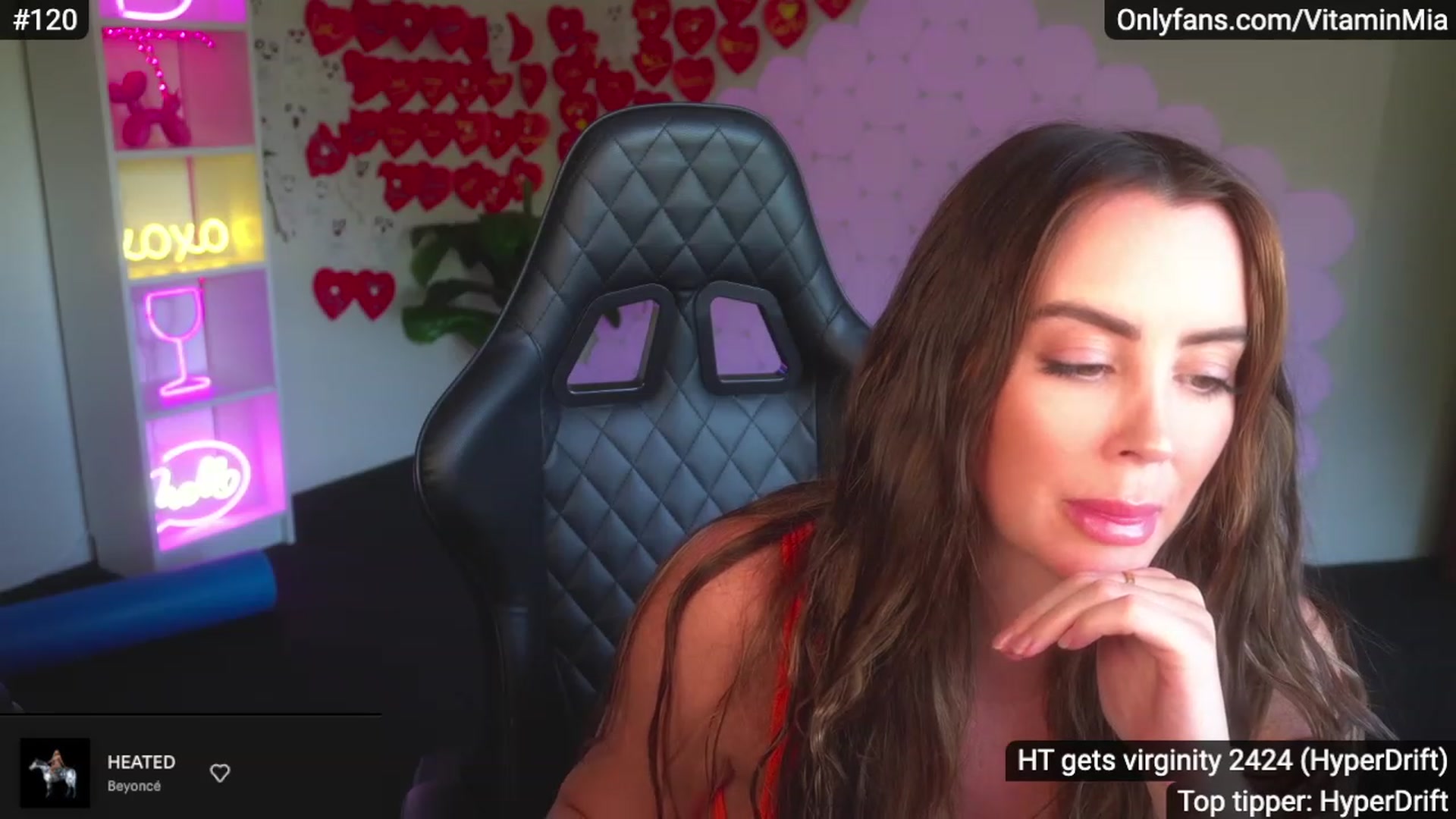 Gallery image thumbnail from MissAustralia's myfreecams stream on, 02/18/2023, 09:48 image 3 of 20