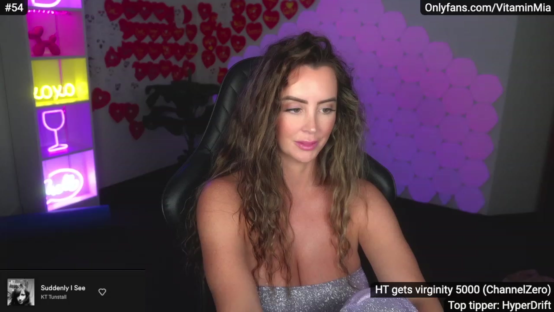 Gallery image thumbnail from MissAustralia's myfreecams stream on, 02/24/2023, 09:09 image 9 of 20