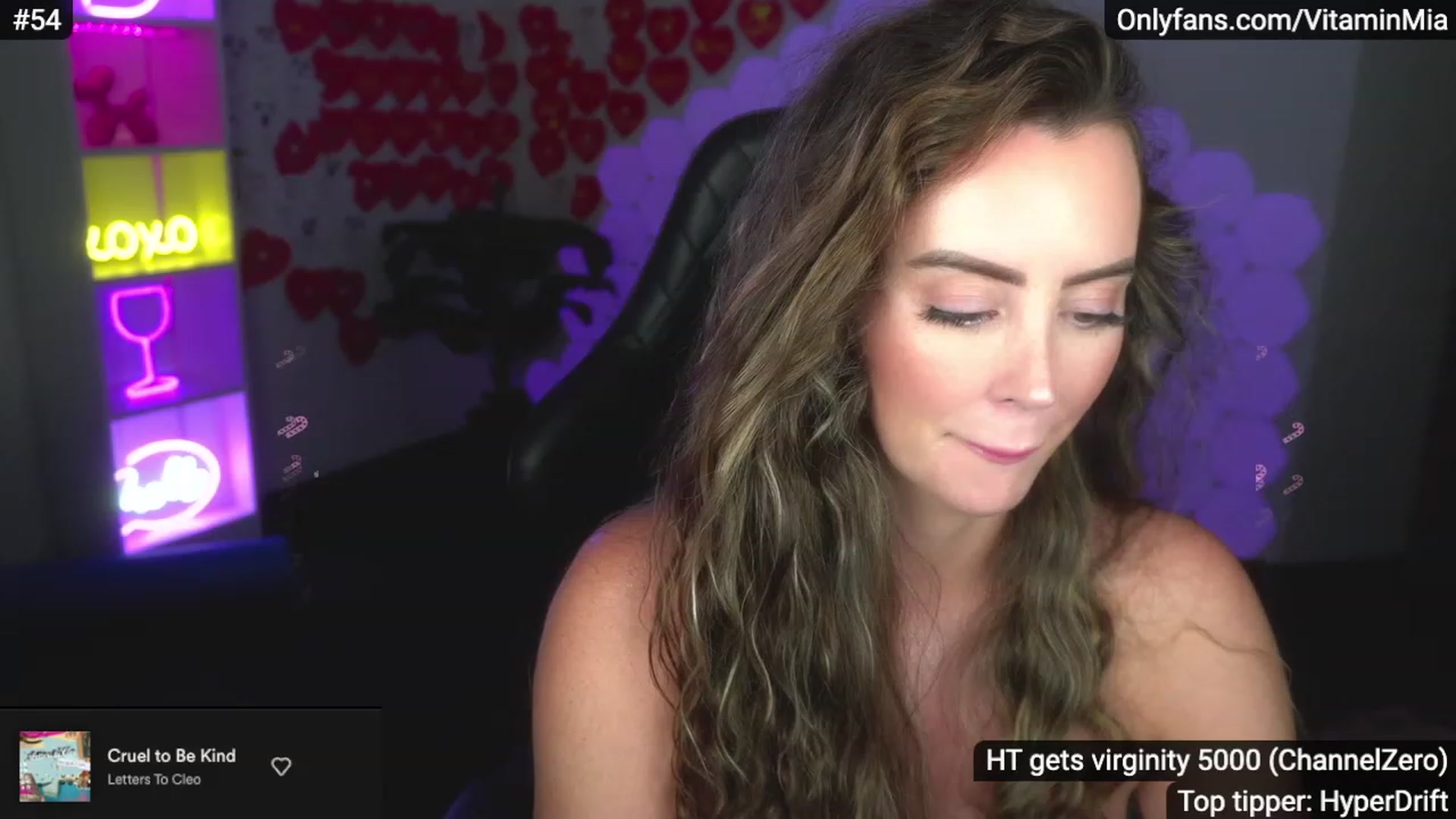 Gallery image thumbnail from MissAustralia's myfreecams stream on, 02/24/2023, 09:09 image 13 of 20