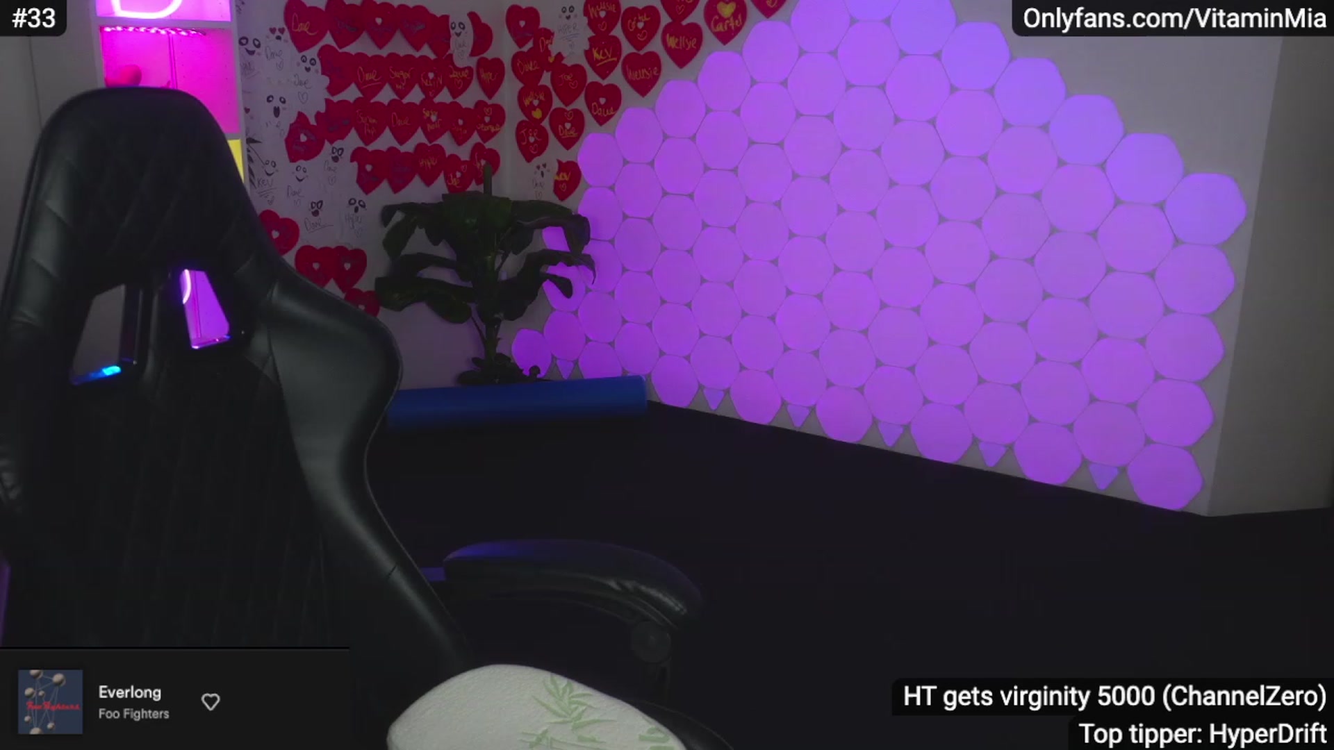 Gallery image thumbnail from MissAustralia's myfreecams stream on, 03/03/2023, 10:14 image 18 of 20