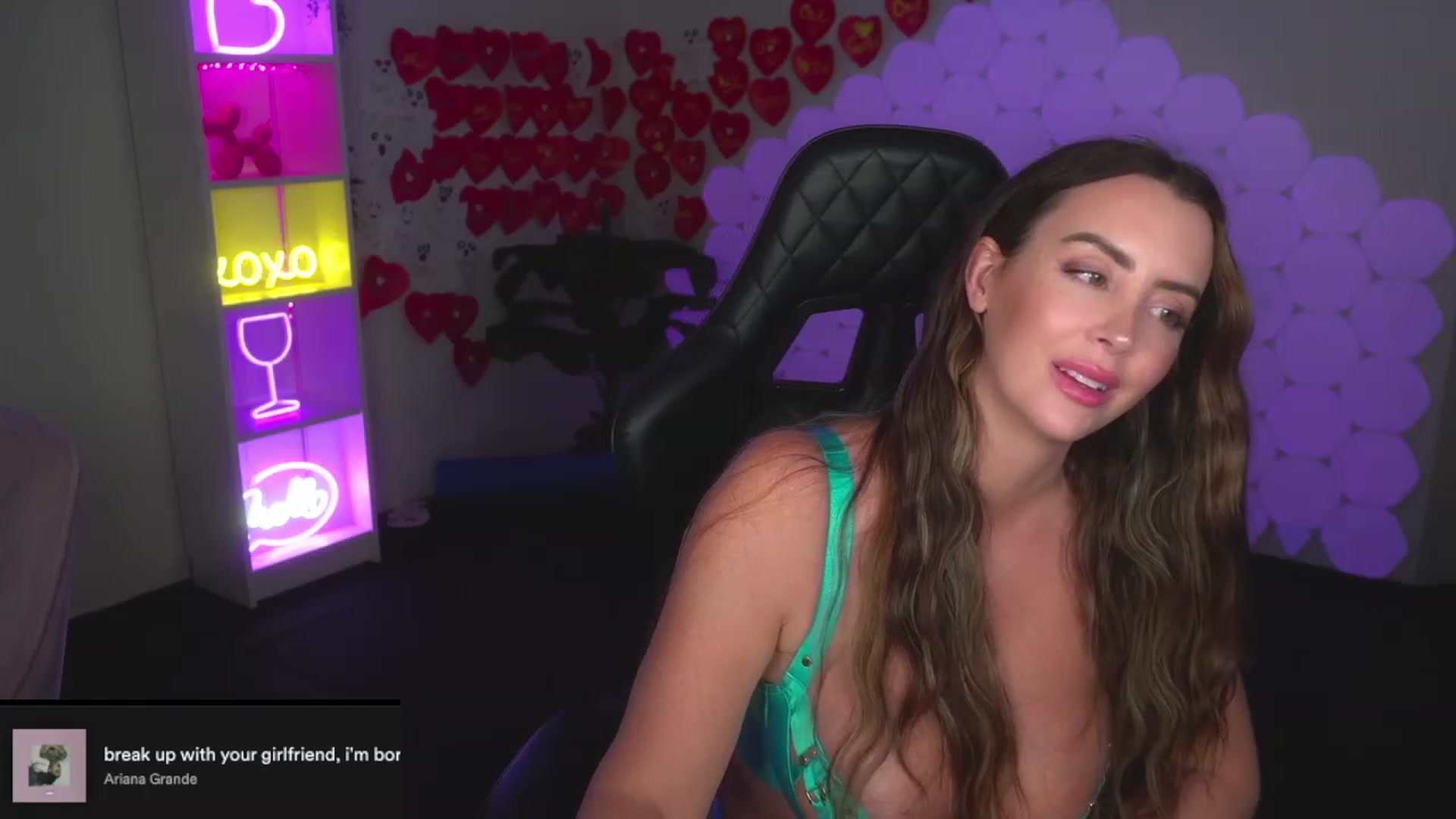 Gallery image thumbnail from MissAustralia's myfreecams stream on, 03/07/2023, 10:24 image 13 of 20