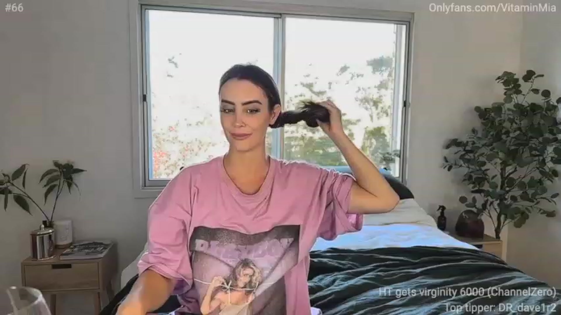 Gallery image thumbnail from MissAustralia's myfreecams stream on, 03/17/2023, 08:05 image 8 of 20