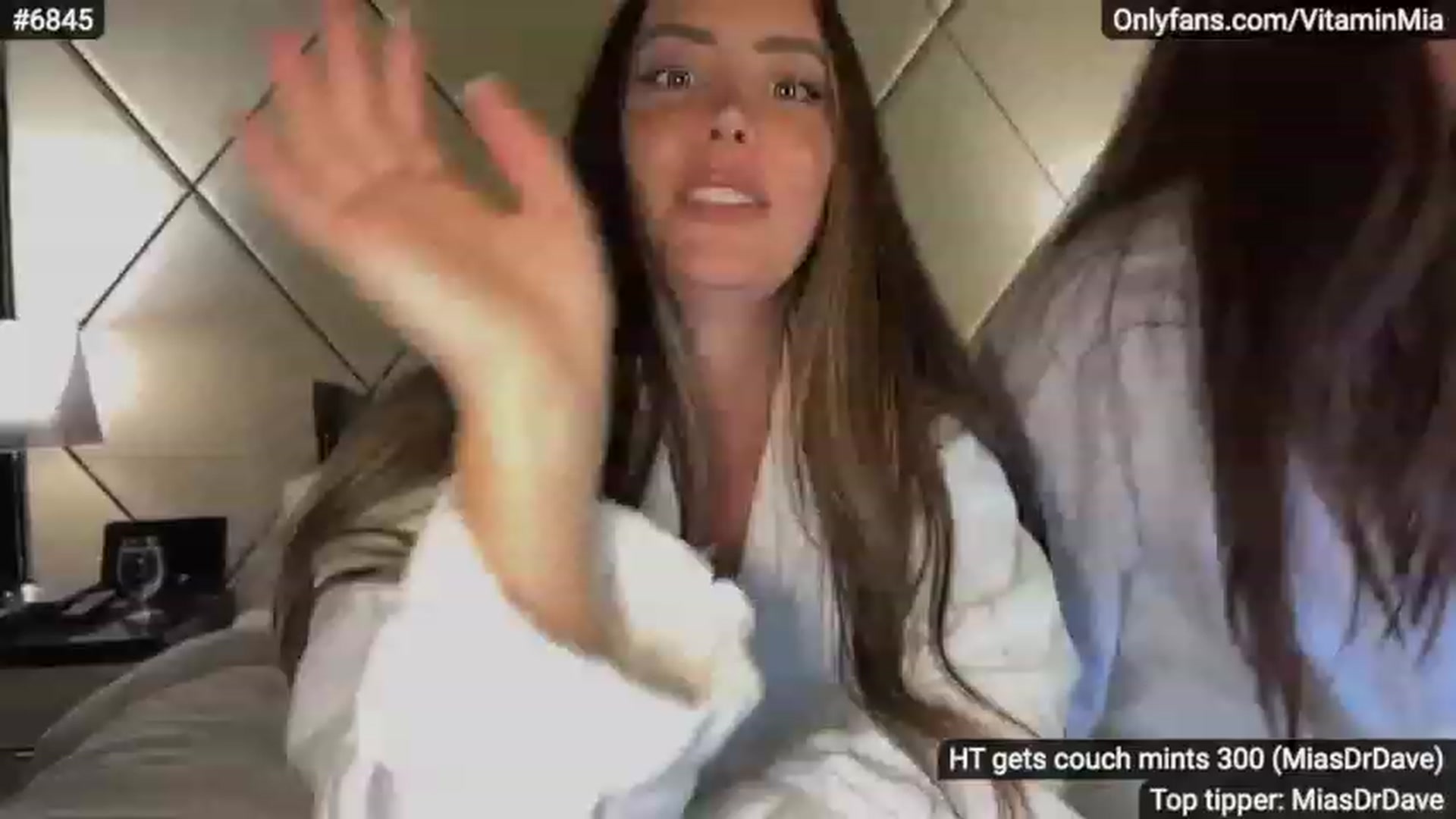 Gallery image thumbnail from MissAustralia's myfreecams stream on, 05/20/2023, 10:33 image 1 of 20