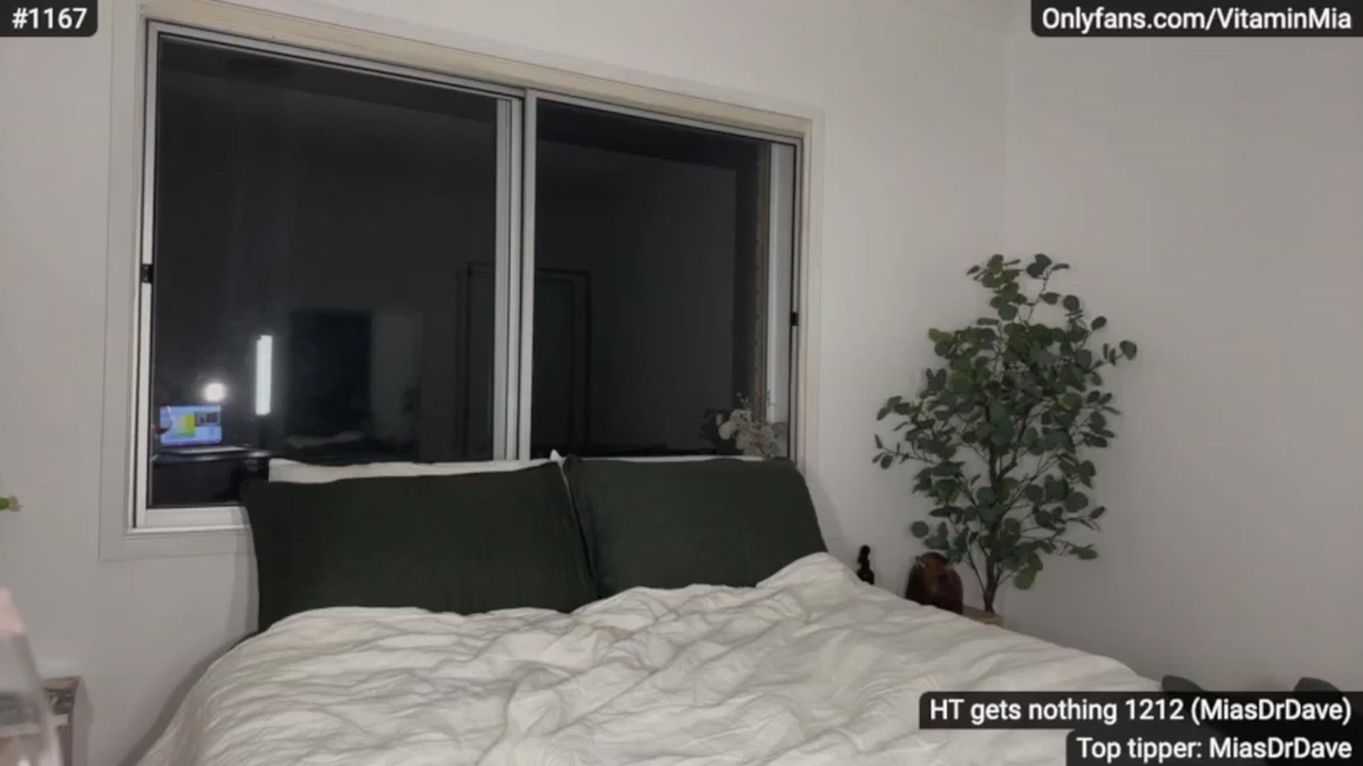 Gallery image thumbnail from MissAustralia's myfreecams stream on, 06/12/2023, 08:24 image 18 of 20