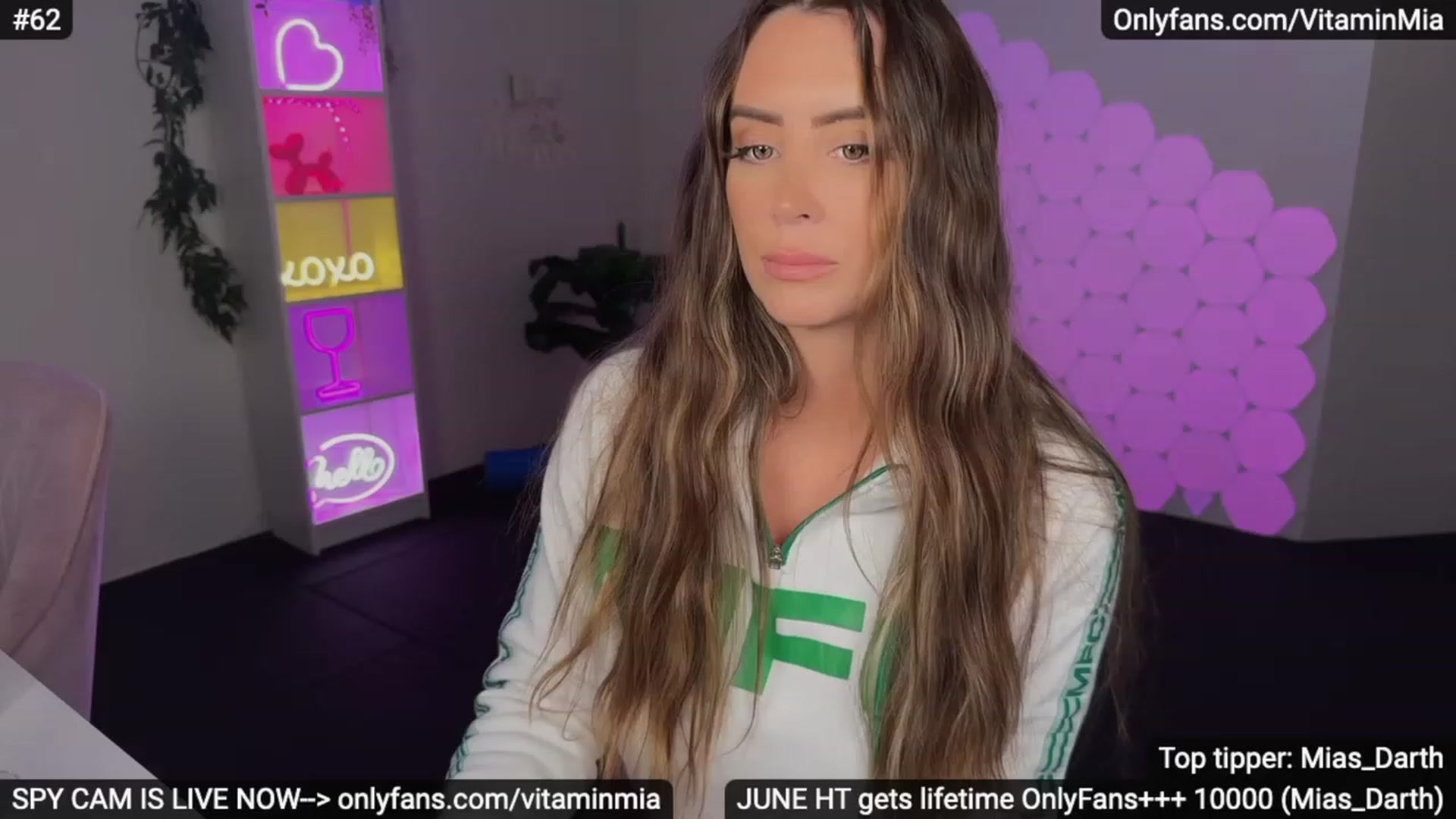 Gallery image thumbnail from MissAustralia's myfreecams stream on, 06/18/2023, 10:04 image 20 of 20