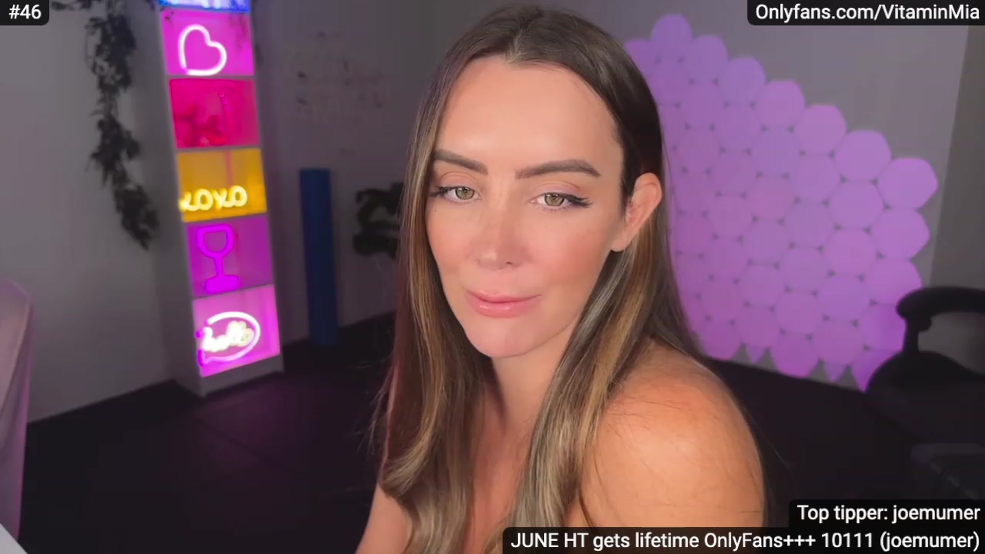 Gallery image thumbnail from MissAustralia's myfreecams stream on, 06/25/2023, 12:38 image 18 of 20