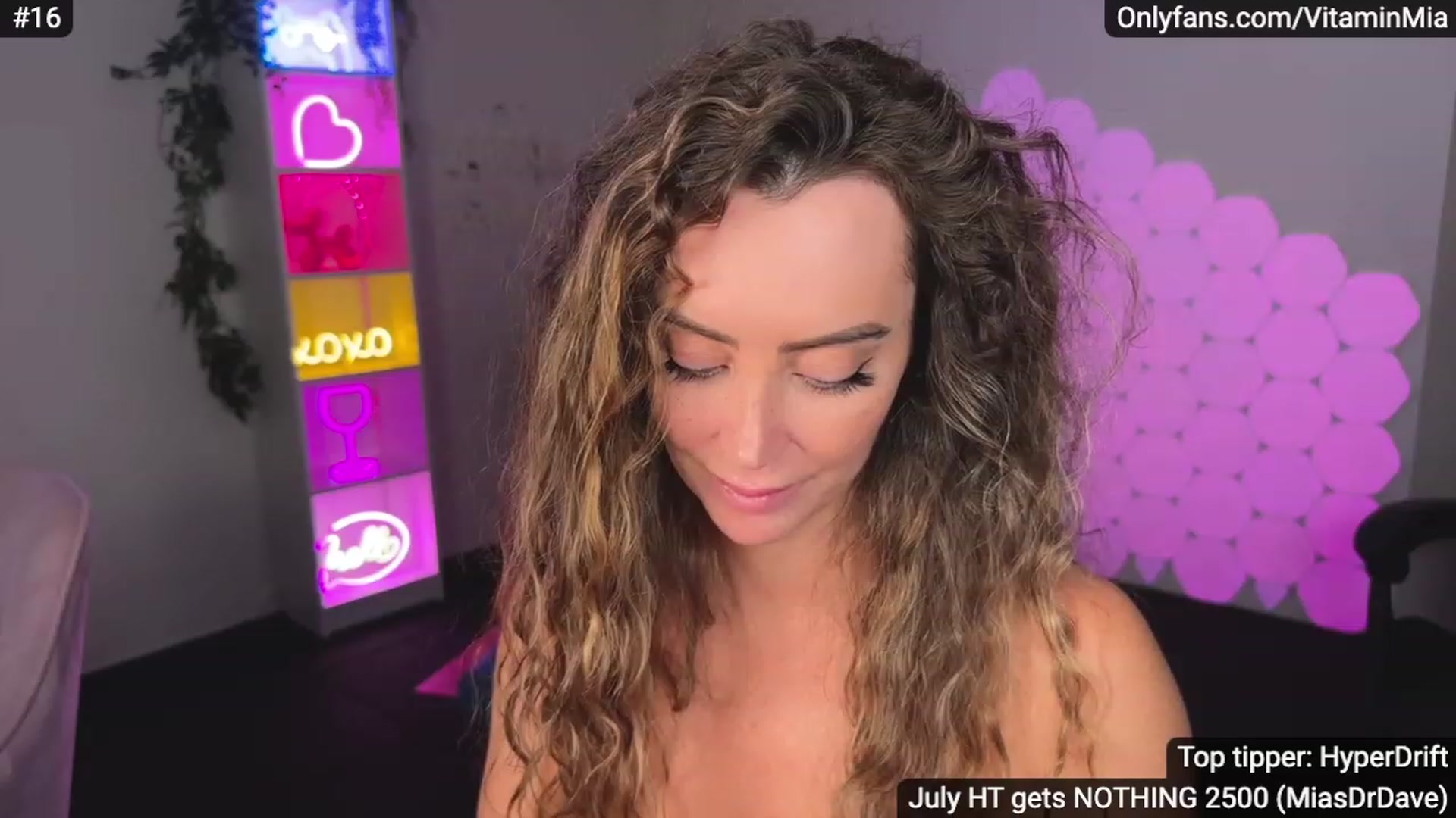 Gallery image thumbnail from MissAustralia's myfreecams stream on, 07/03/2023, 11:54 image 8 of 20