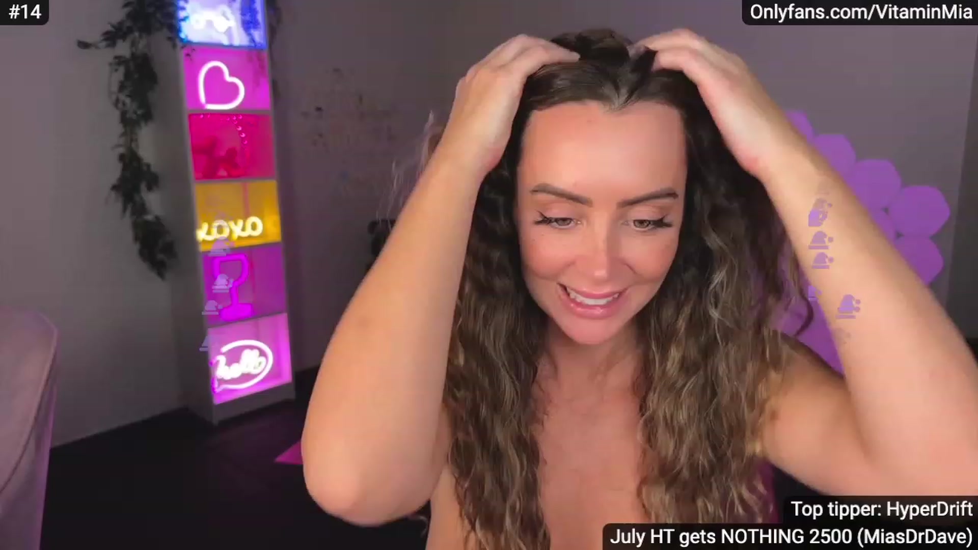 Gallery image thumbnail from MissAustralia's myfreecams stream on, 07/03/2023, 11:54 image 17 of 20