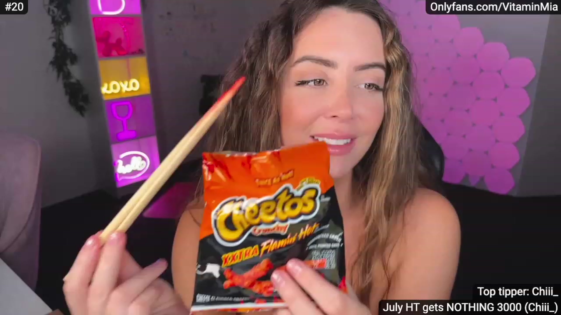 Gallery image thumbnail from MissAustralia's myfreecams stream on, 07/05/2023, 08:04 image 6 of 20