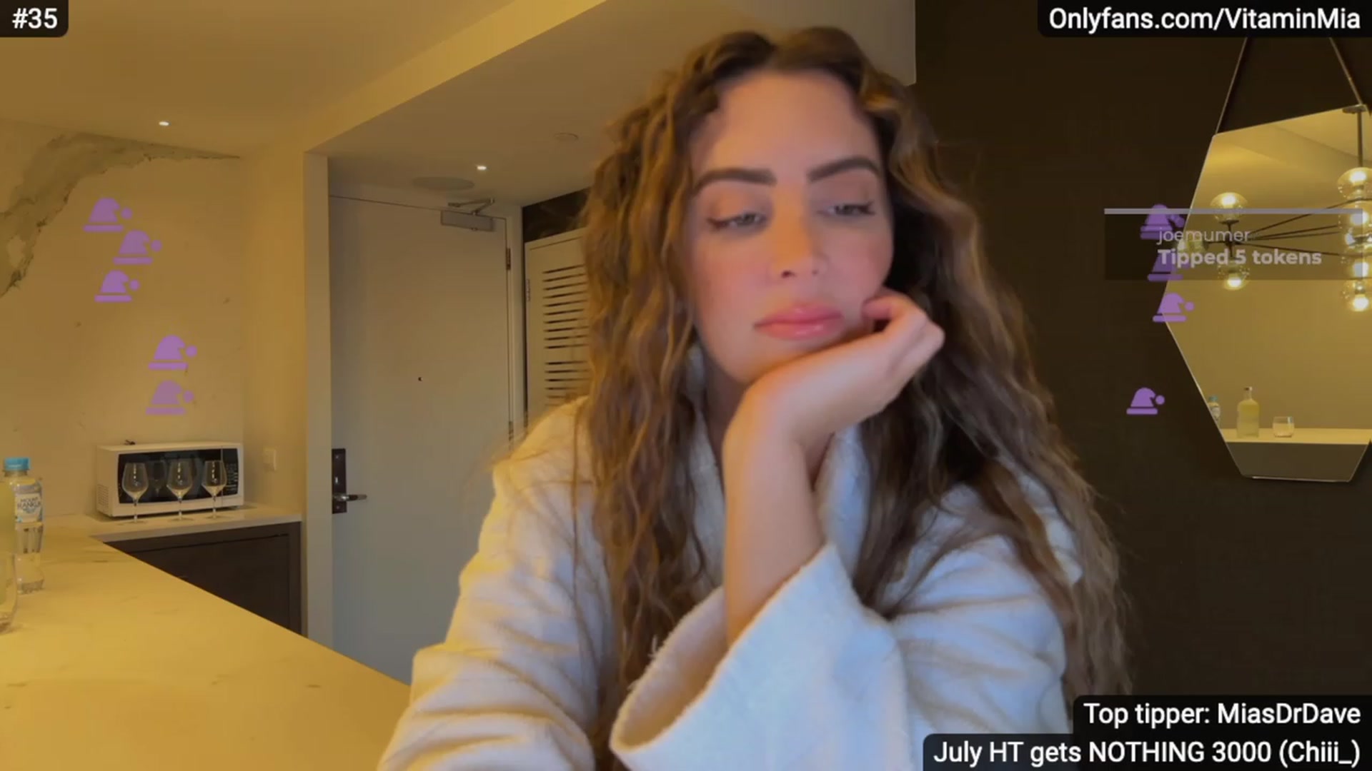Gallery image thumbnail from MissAustralia's myfreecams stream on, 07/07/2023, 08:31 image 3 of 20