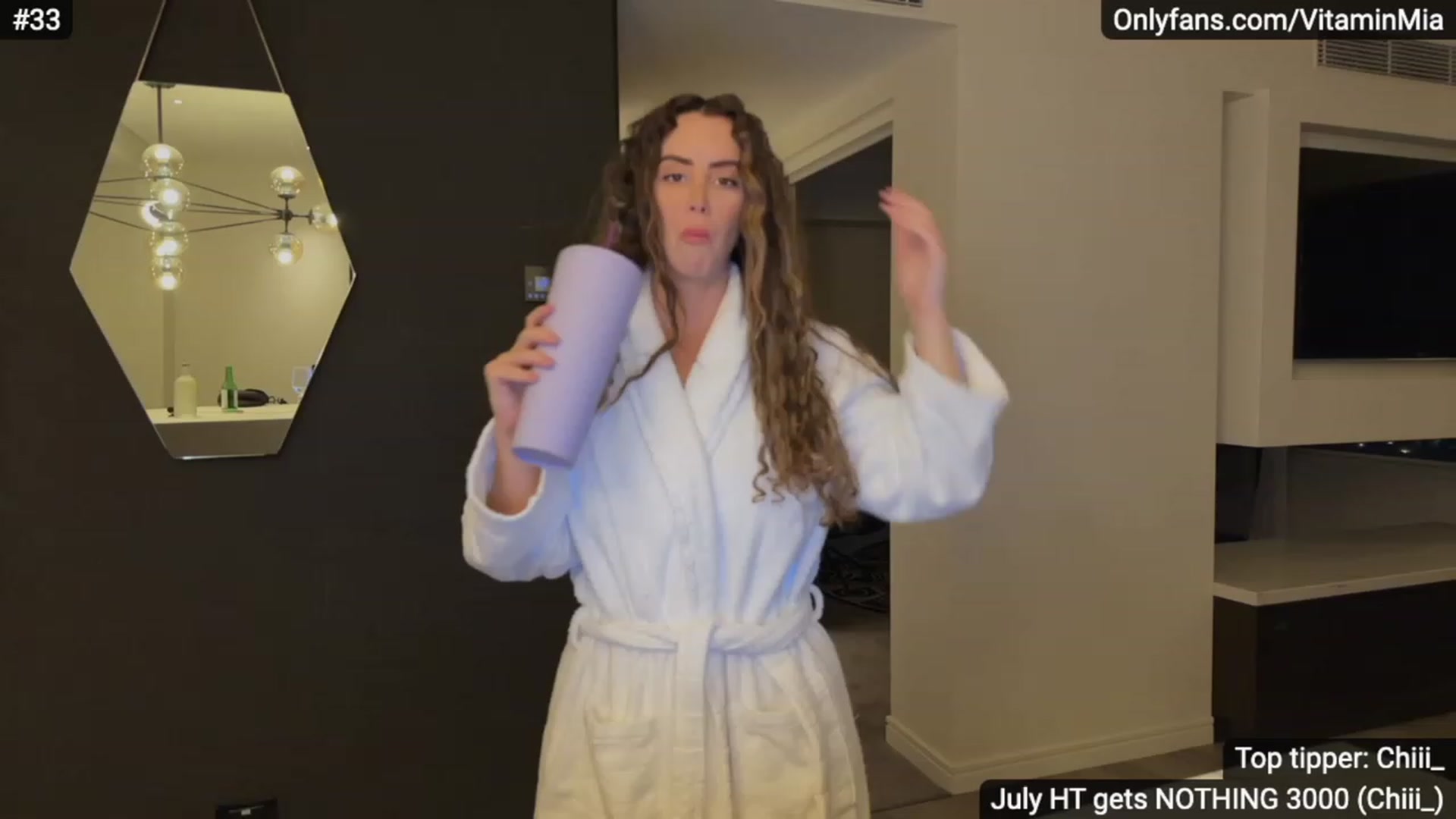 Gallery image thumbnail from MissAustralia's myfreecams stream on, 07/07/2023, 08:31 image 17 of 20