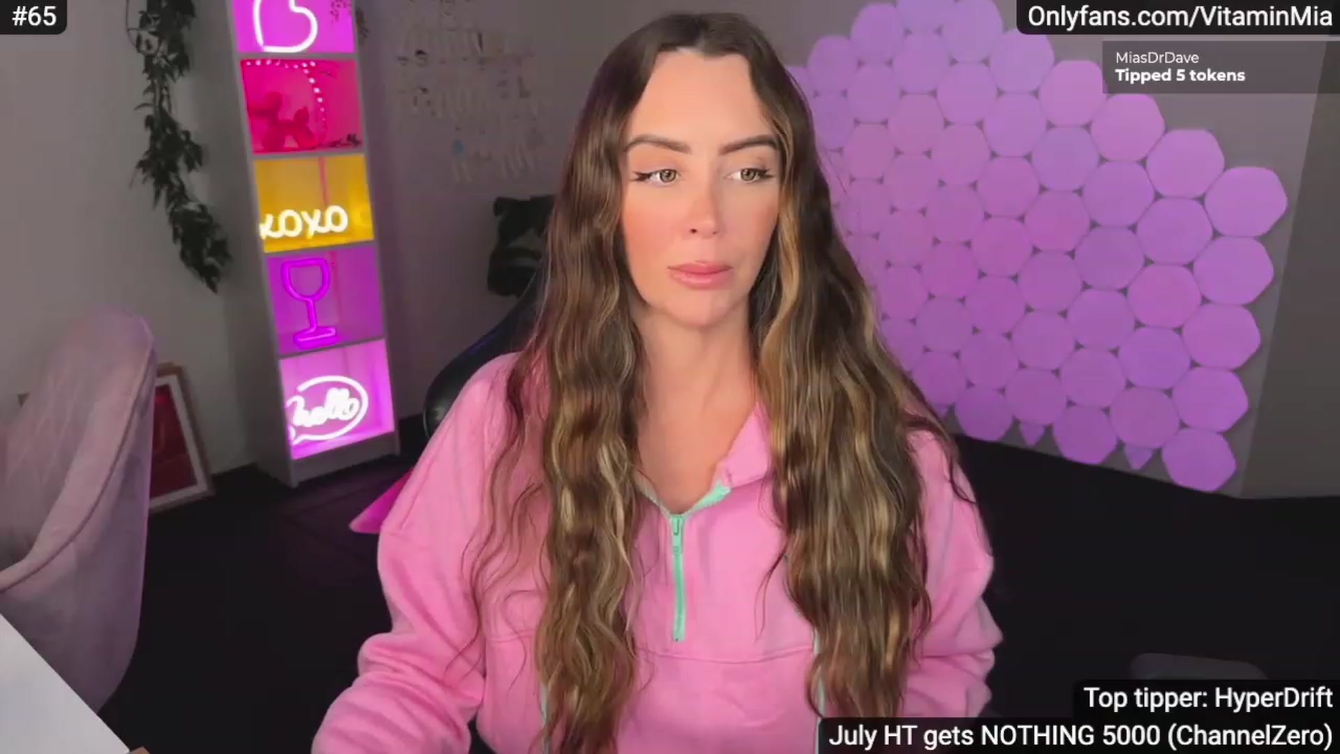 Gallery image thumbnail from MissAustralia's myfreecams stream on, 07/11/2023, 08:23 image 11 of 20