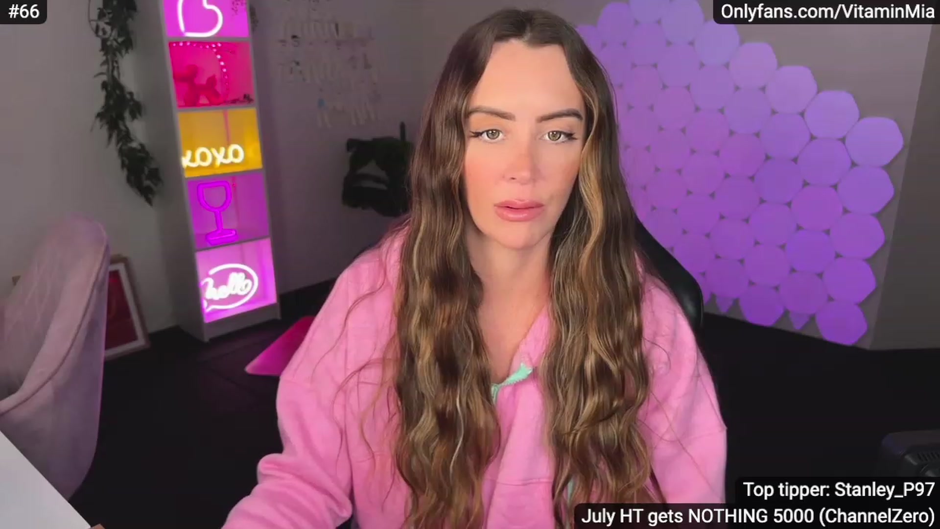 Gallery image thumbnail from MissAustralia's myfreecams stream on, 07/11/2023, 08:23 image 7 of 20