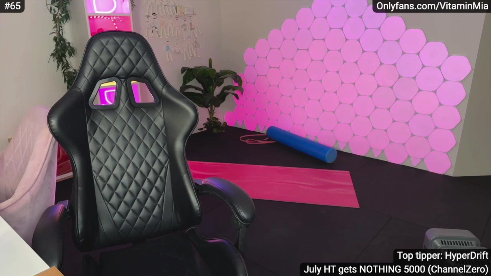 Gallery image thumbnail from MissAustralia's myfreecams stream on, 07/11/2023, 08:23 image 14 of 20