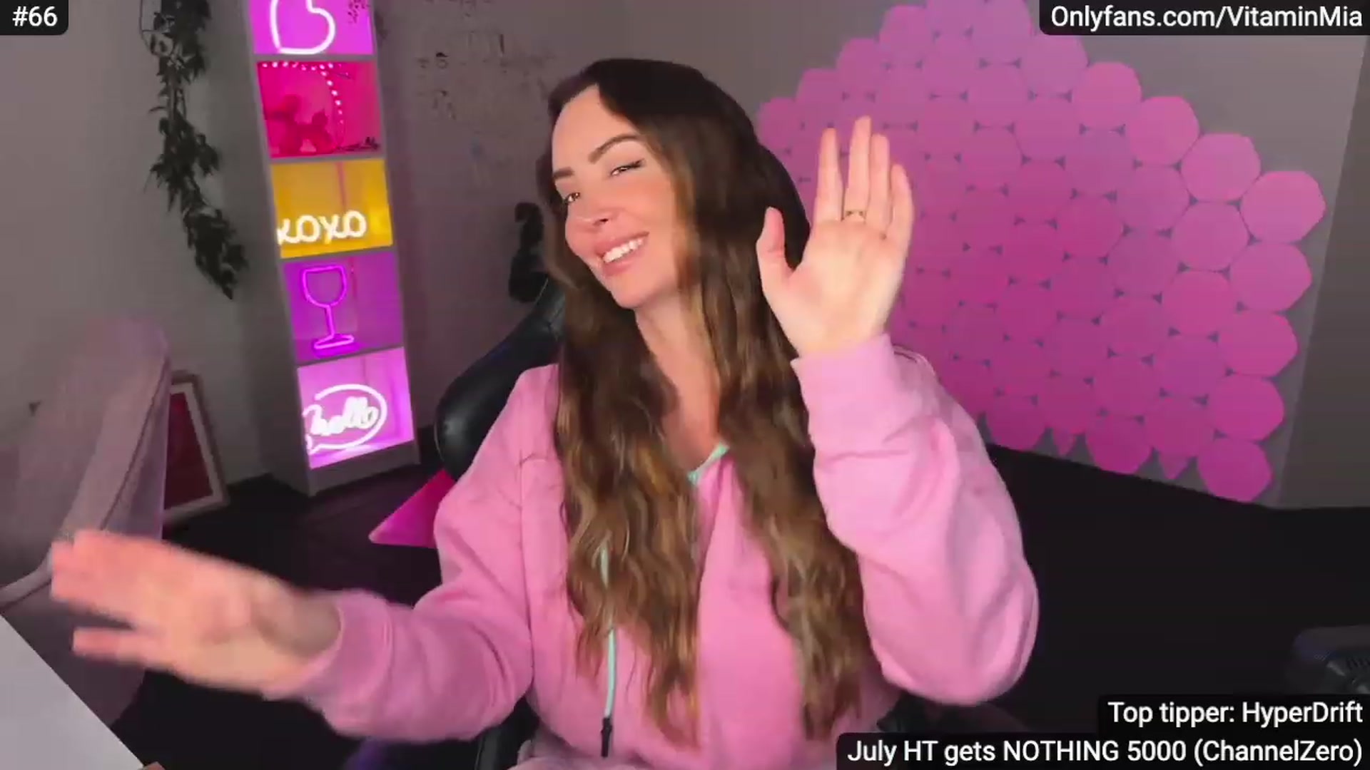 Gallery image thumbnail from MissAustralia's myfreecams stream on, 07/11/2023, 08:23 image 10 of 20