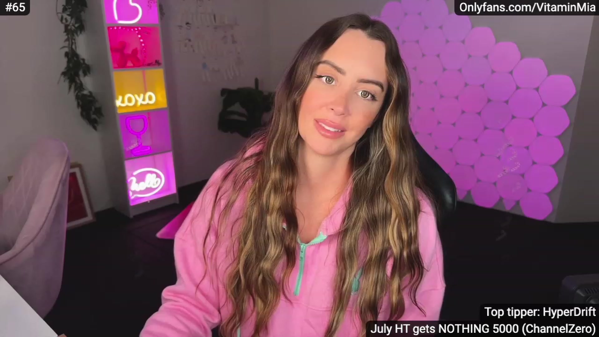 Gallery image thumbnail from MissAustralia's myfreecams stream on, 07/11/2023, 08:23 image 8 of 20