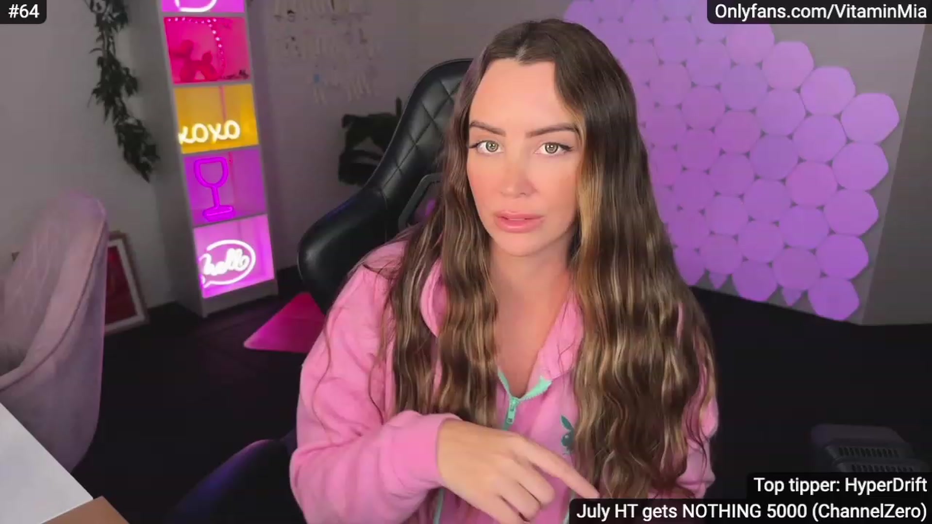 Gallery image thumbnail from MissAustralia's myfreecams stream on, 07/11/2023, 10:08 image 2 of 20