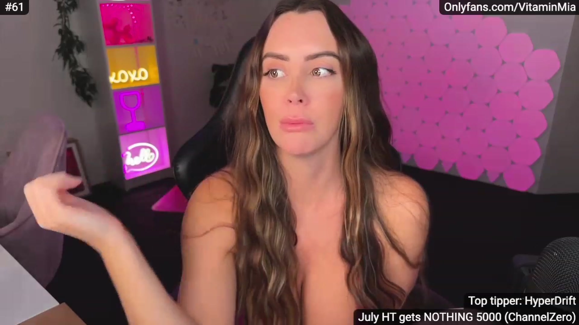 Gallery image thumbnail from MissAustralia's myfreecams stream on, 07/11/2023, 11:36 image 18 of 20