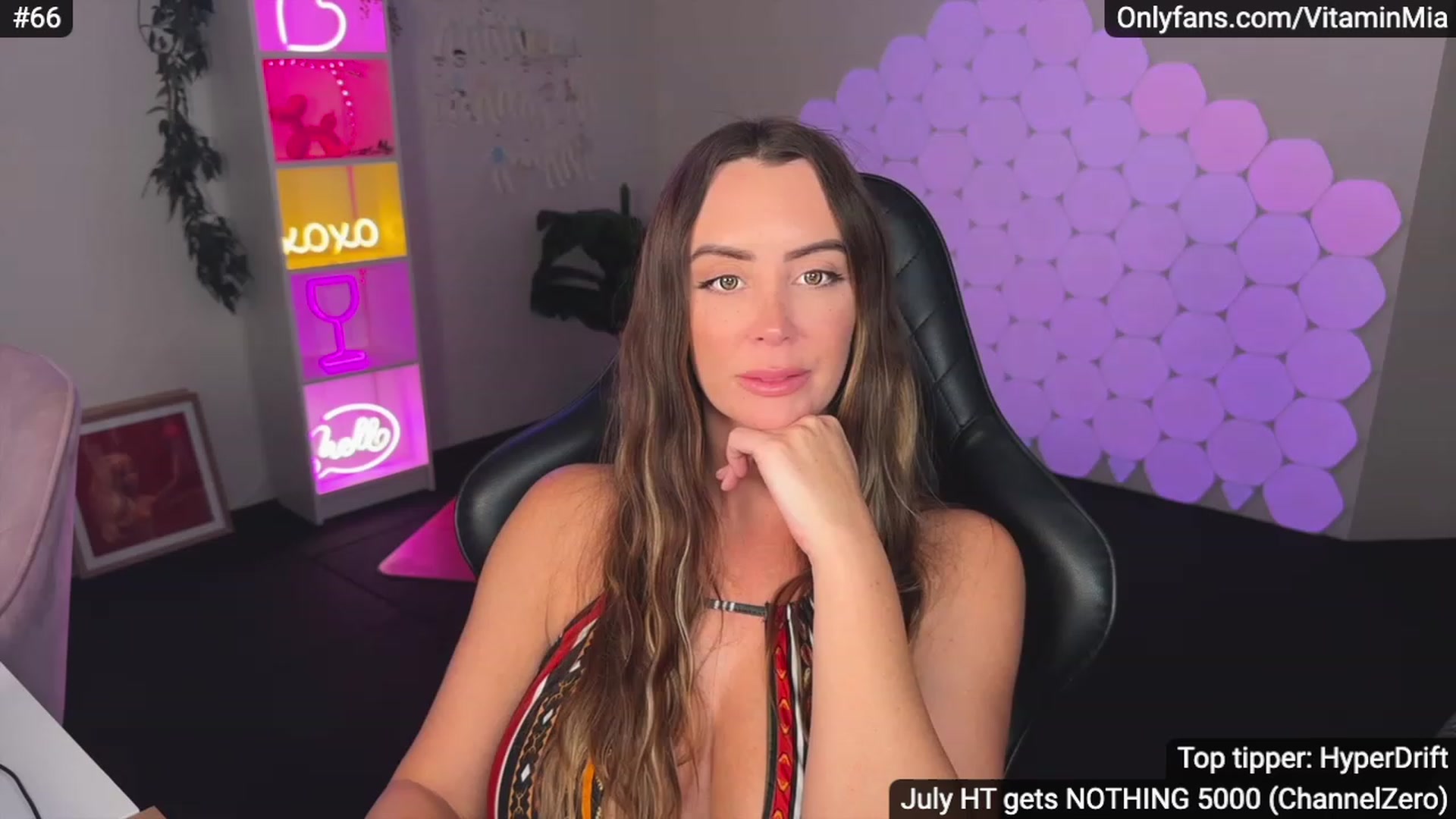 Gallery image thumbnail from MissAustralia's myfreecams stream on, 07/12/2023, 09:41 image 6 of 20