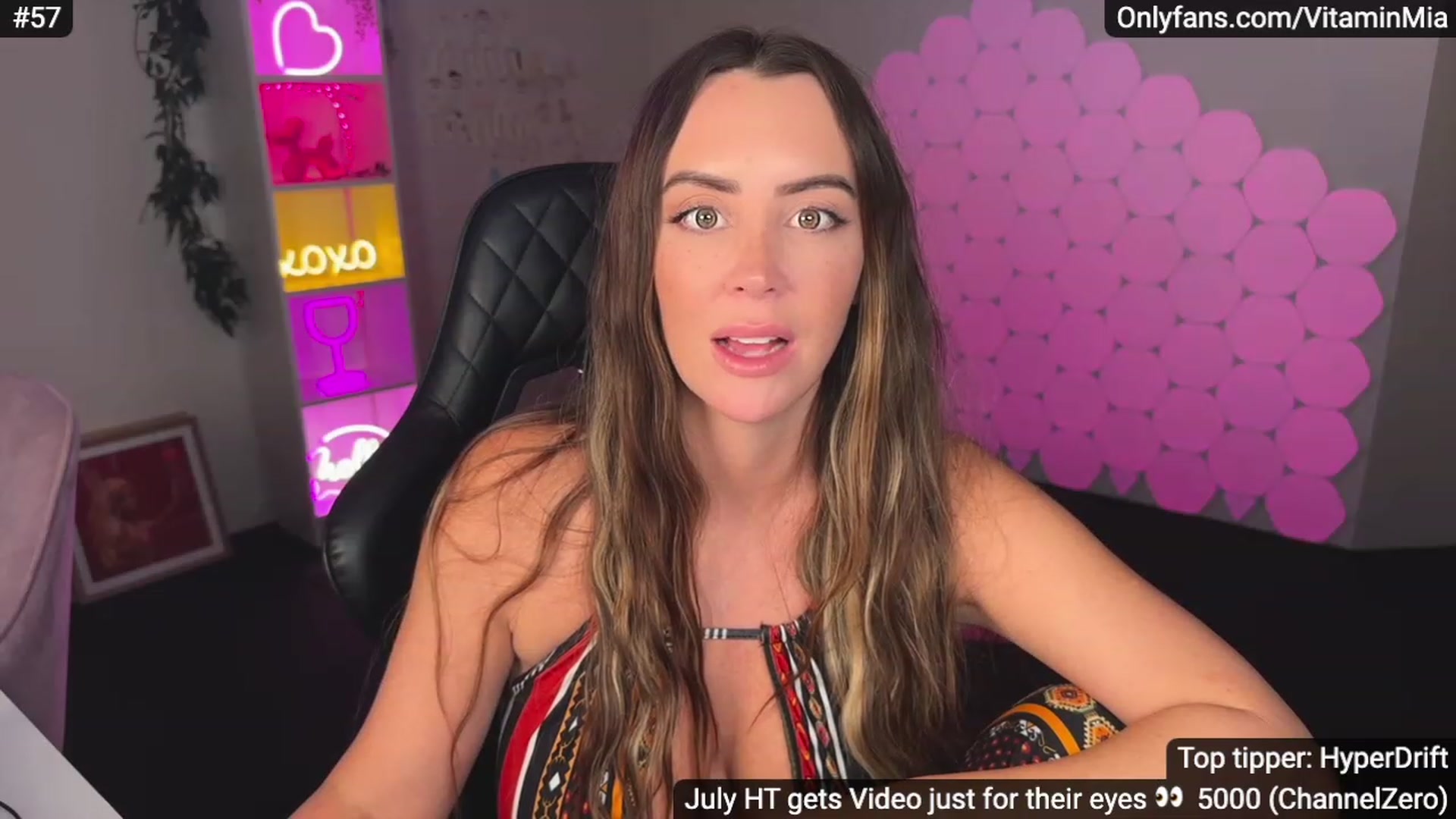 Gallery image thumbnail from MissAustralia's myfreecams stream on, 07/12/2023, 09:41 image 12 of 20
