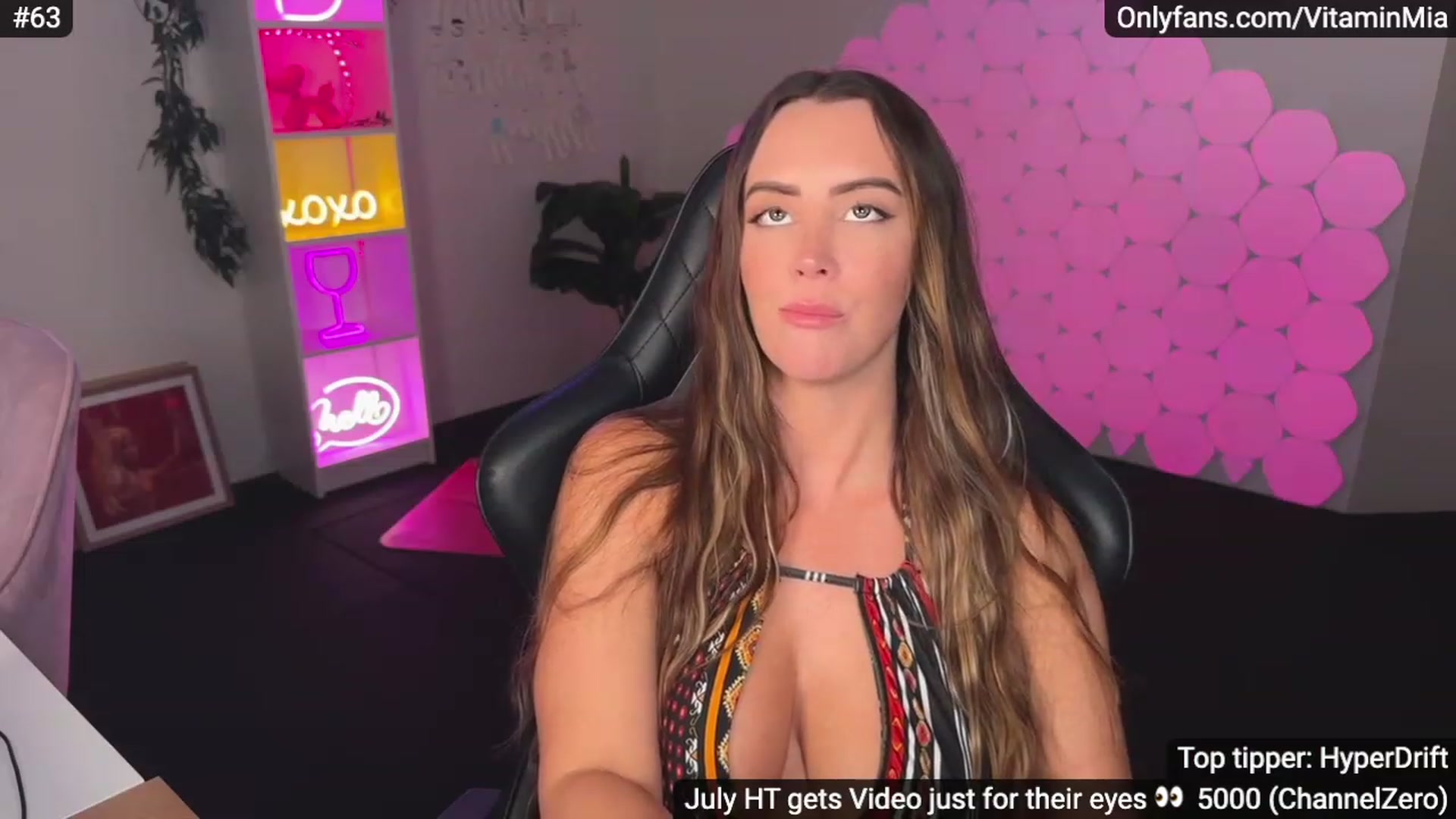 Gallery image thumbnail from MissAustralia's myfreecams stream on, 07/12/2023, 09:41 image 8 of 20