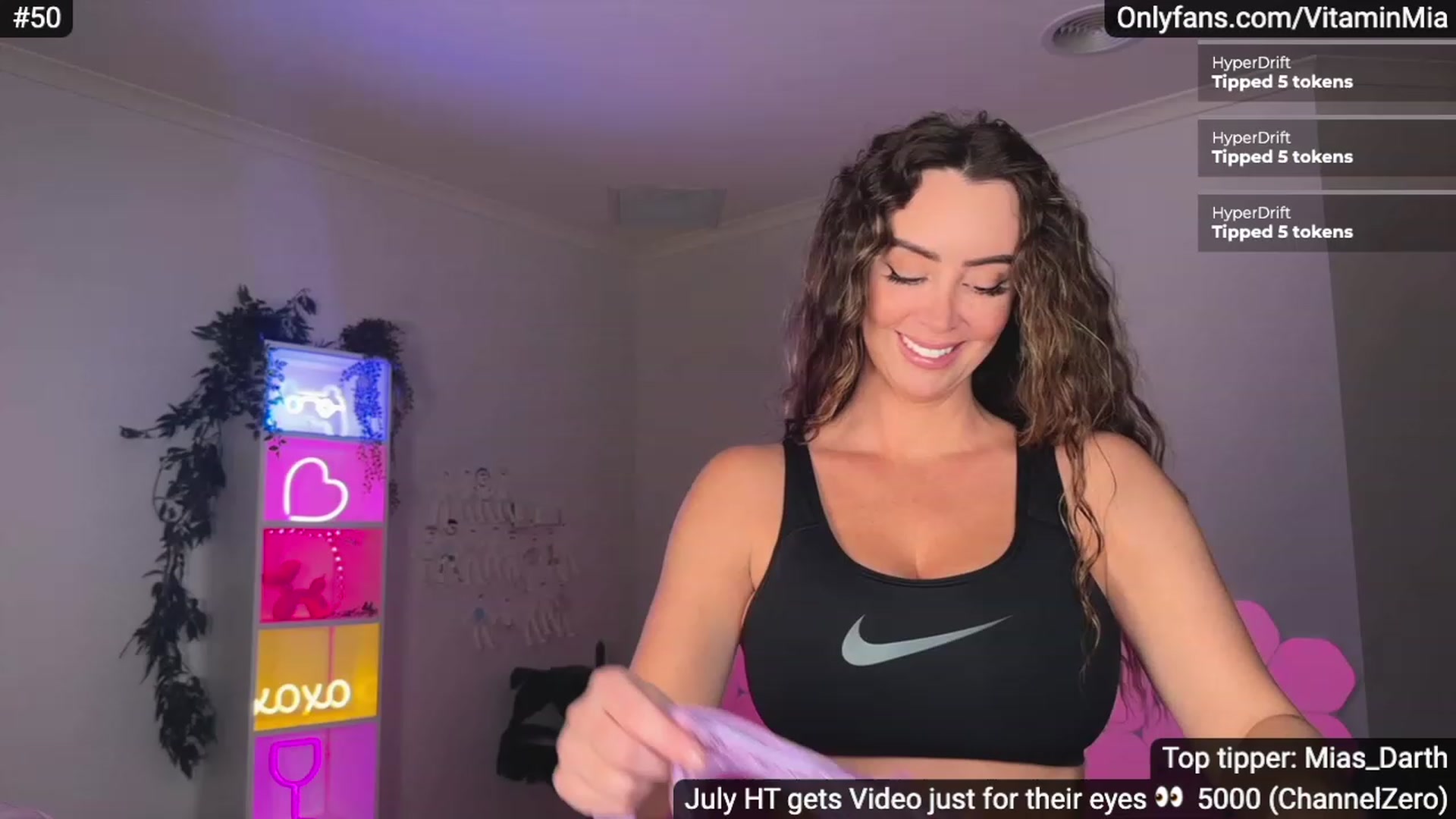 Gallery image thumbnail from MissAustralia's myfreecams stream on, 07/14/2023, 07:22 image 18 of 20