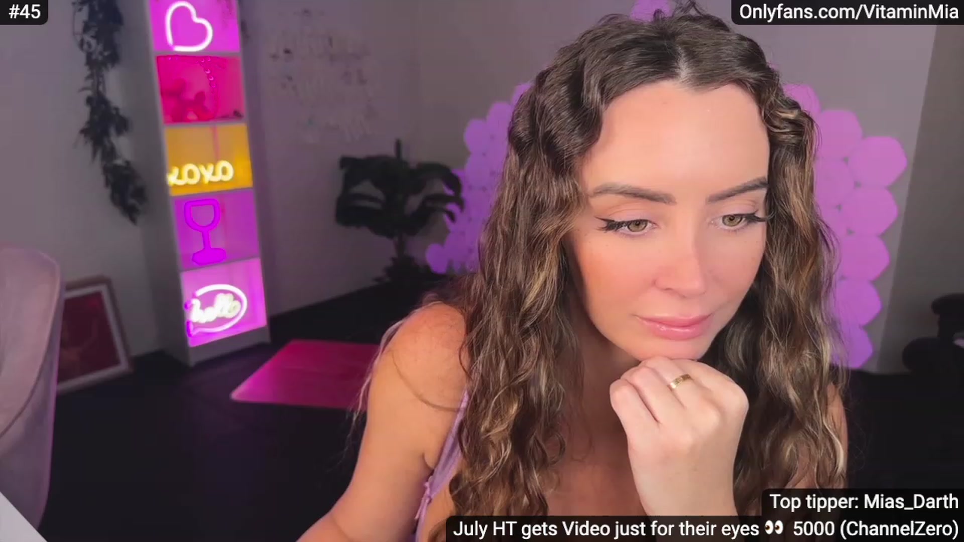 Gallery image thumbnail from MissAustralia's myfreecams stream on, 07/14/2023, 10:30 image 1 of 20