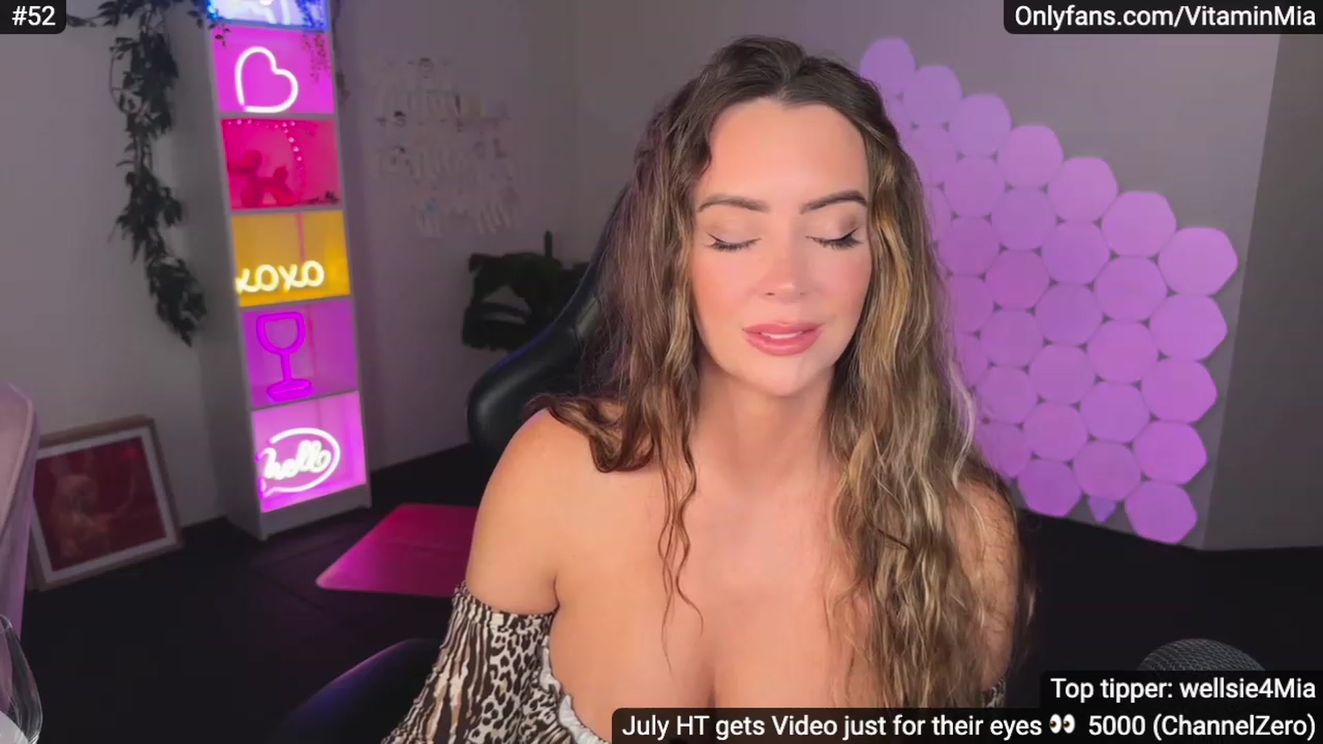 Gallery image thumbnail from MissAustralia's myfreecams stream on, 07/15/2023, 07:23 image 5 of 20