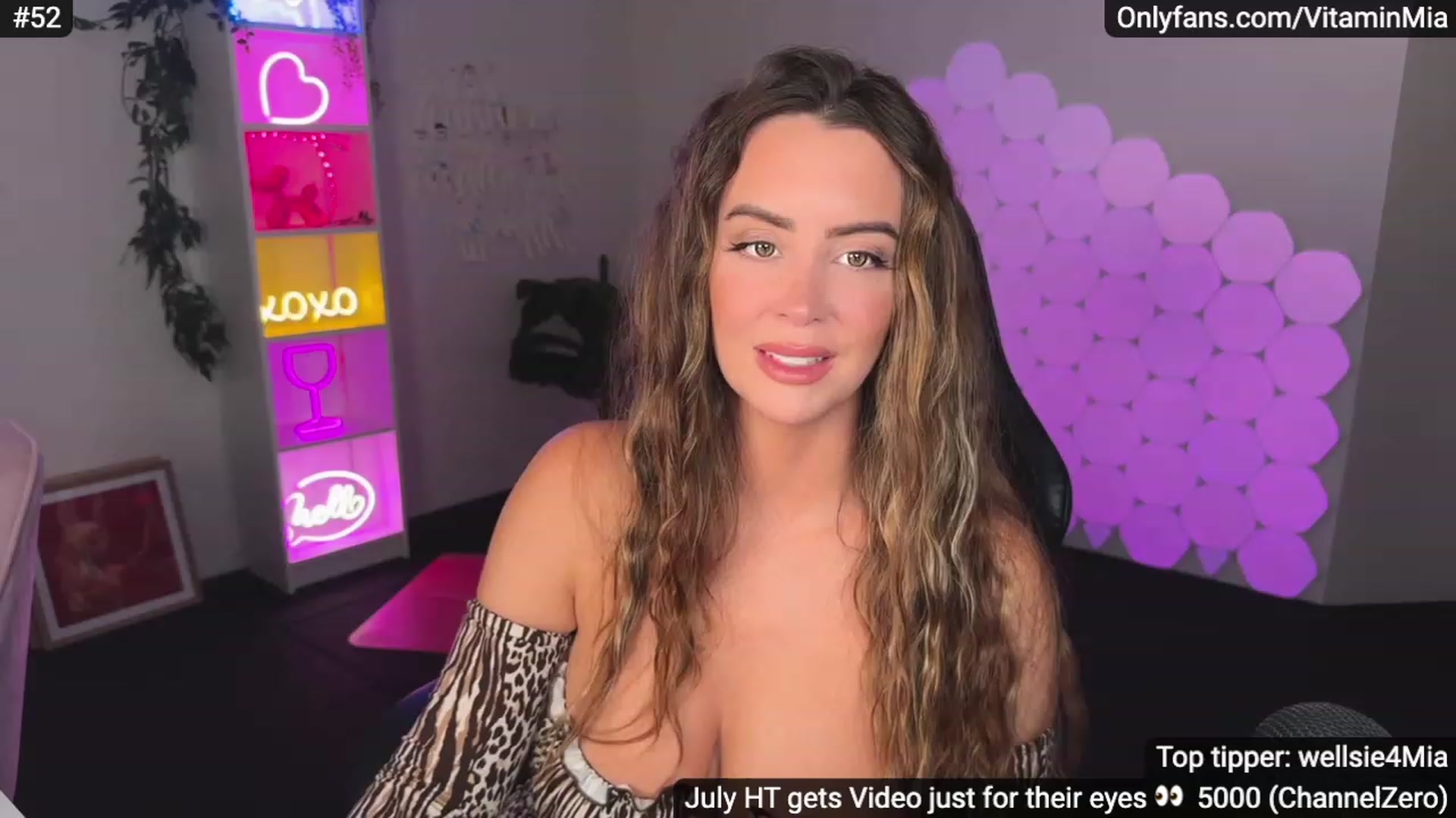Gallery image thumbnail from MissAustralia's myfreecams stream on, 07/15/2023, 07:23 image 3 of 20