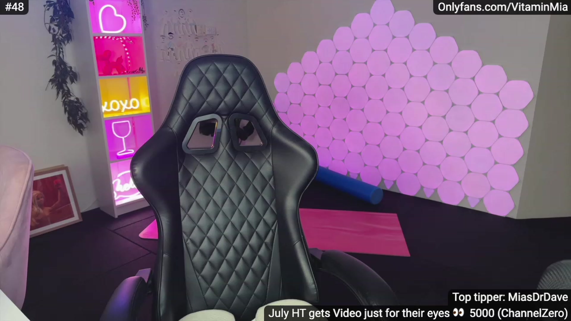 Gallery image thumbnail from MissAustralia's myfreecams stream on, 07/16/2023, 07:45 image 3 of 20