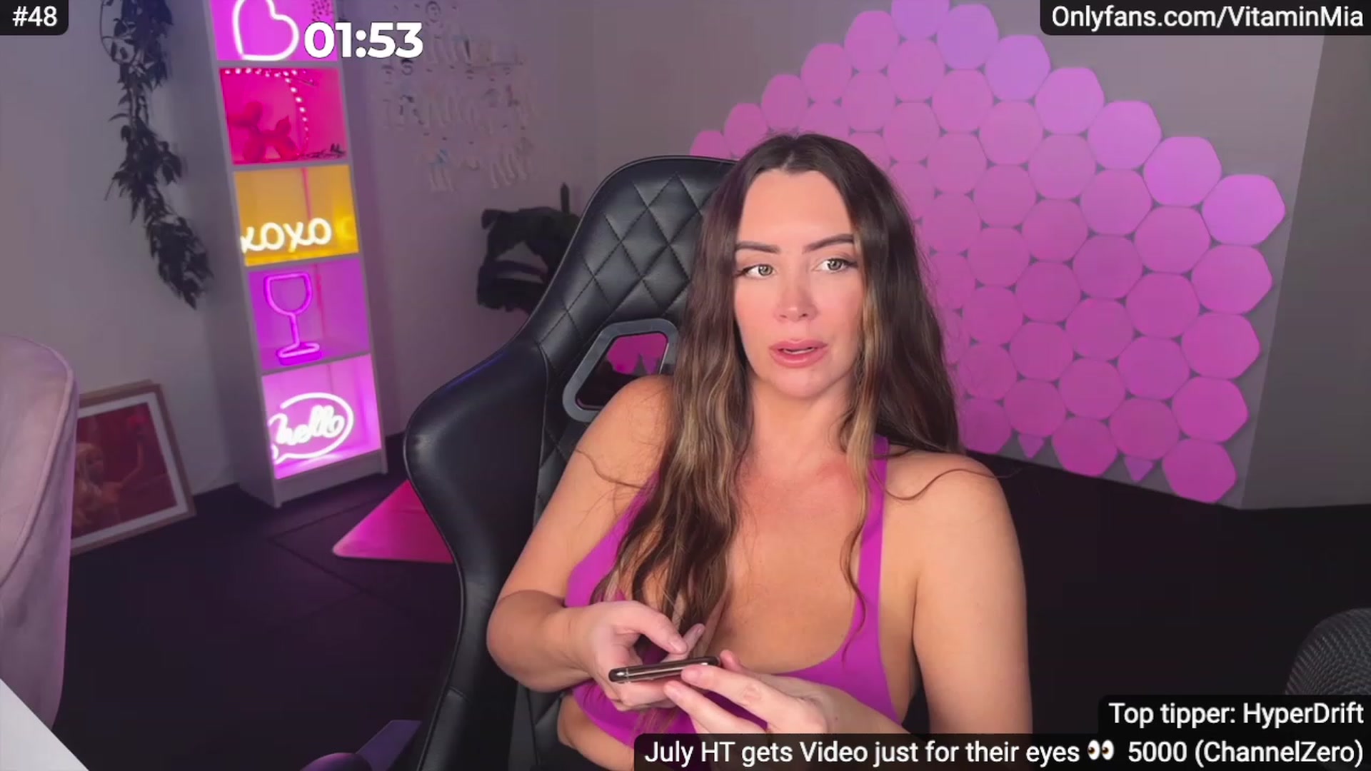 Gallery image thumbnail from MissAustralia's myfreecams stream on, 07/16/2023, 07:45 image 8 of 20