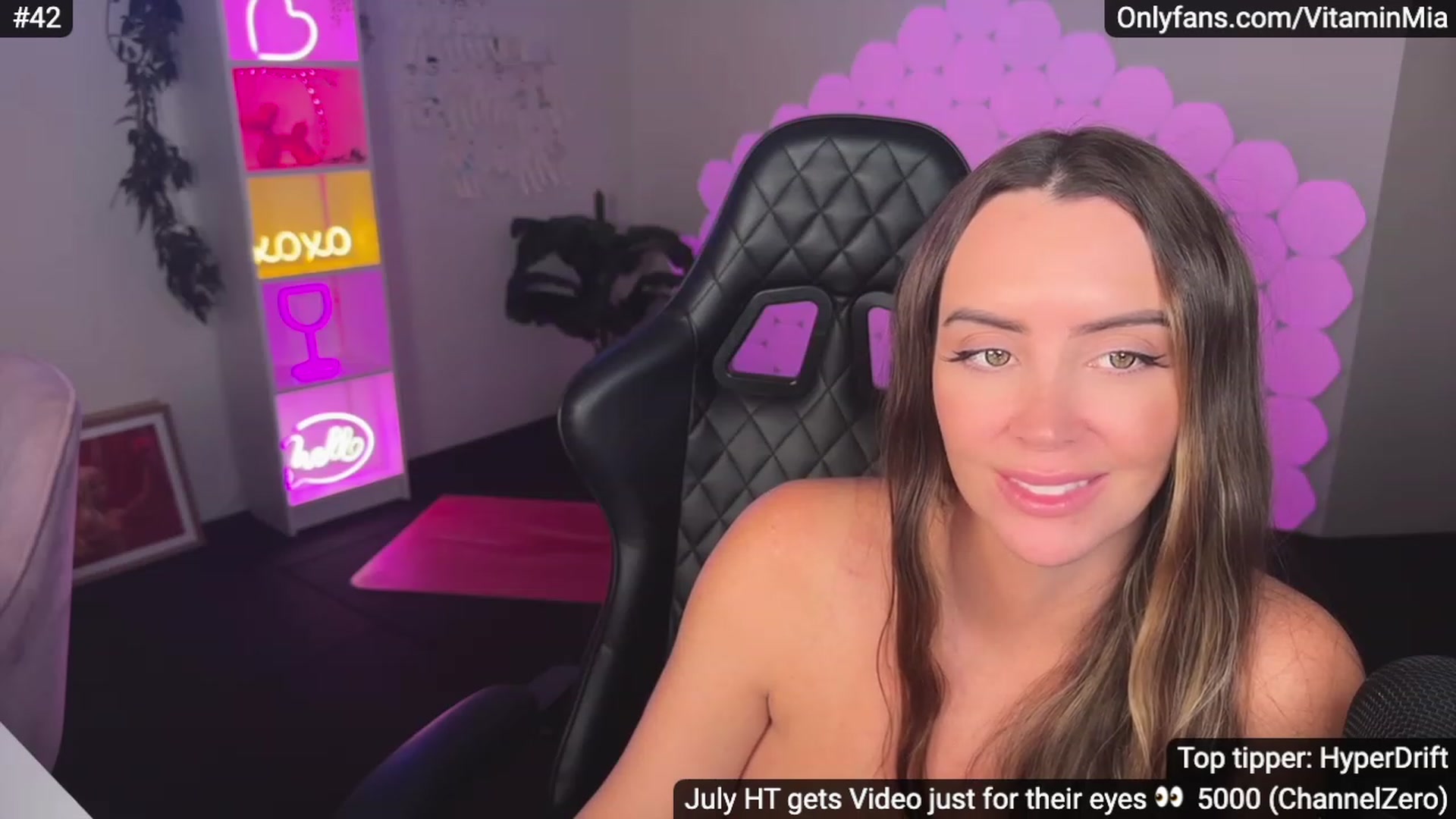 Gallery image thumbnail from MissAustralia's myfreecams stream on, 07/16/2023, 11:20 image 8 of 20