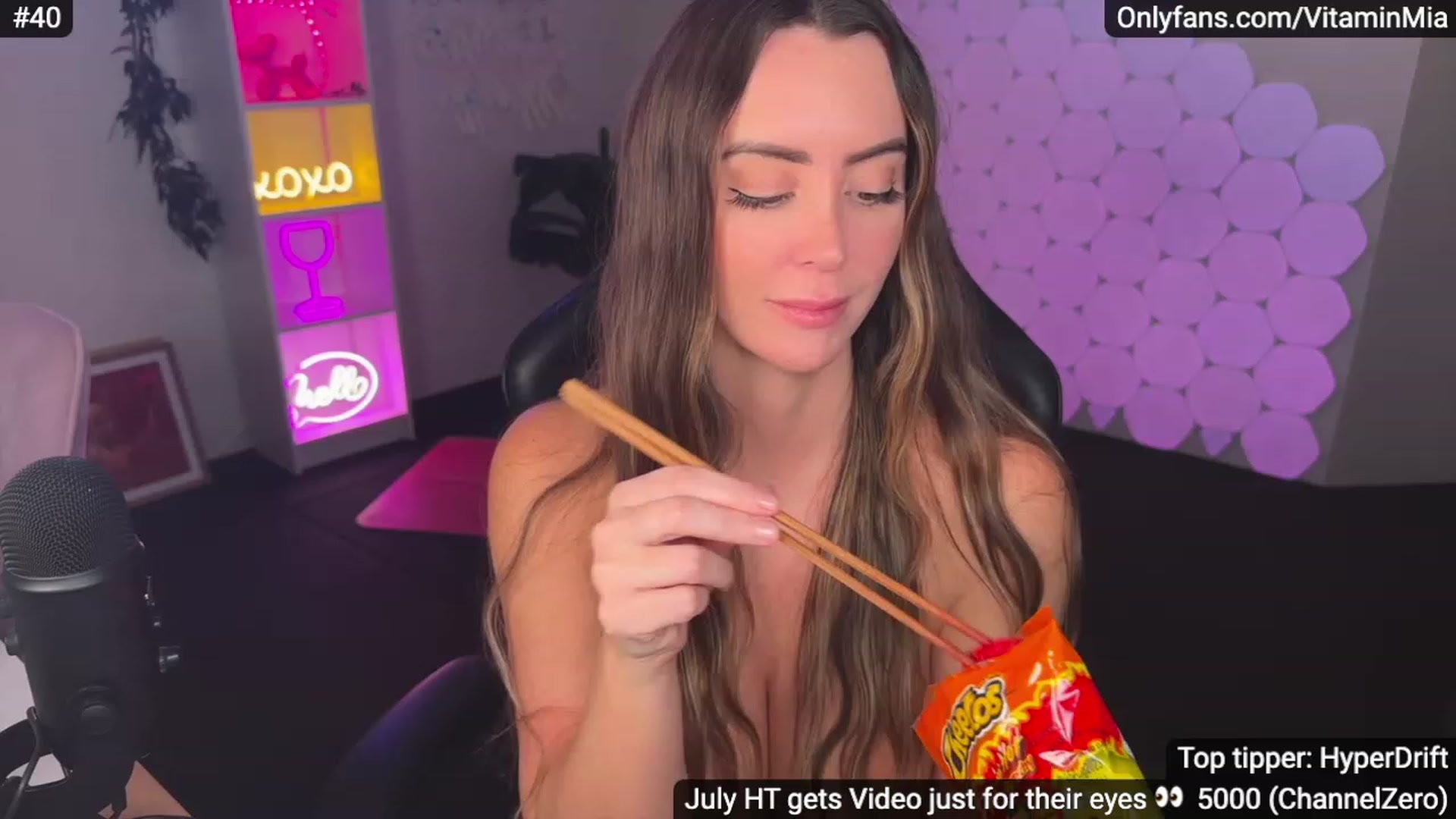 Gallery image thumbnail from MissAustralia's myfreecams stream on, 07/18/2023, 11:55 image 20 of 20