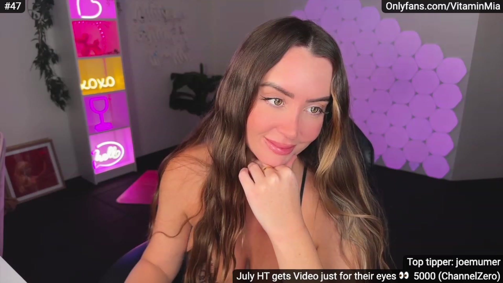 Gallery image thumbnail from MissAustralia's myfreecams stream on, 07/20/2023, 08:10 image 6 of 20