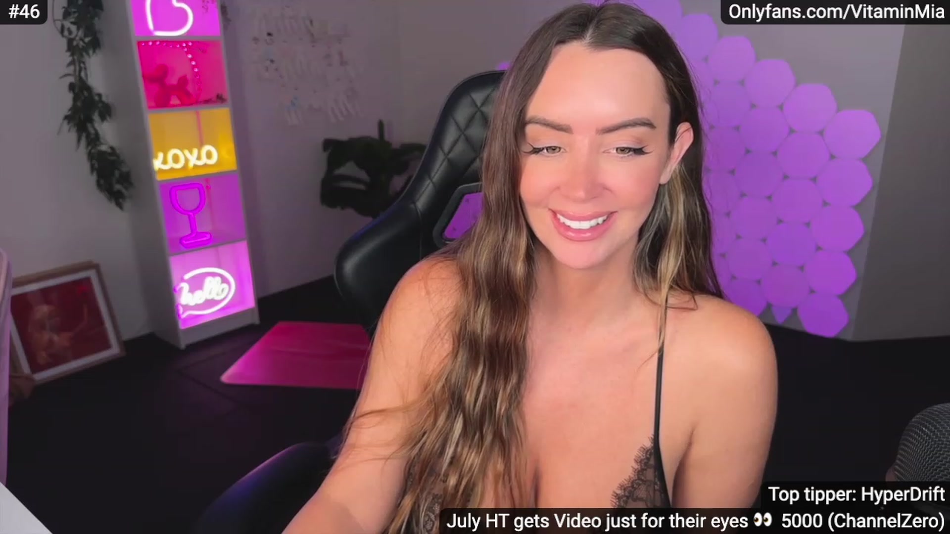 Gallery image thumbnail from MissAustralia's myfreecams stream on, 07/20/2023, 08:10 image 17 of 20