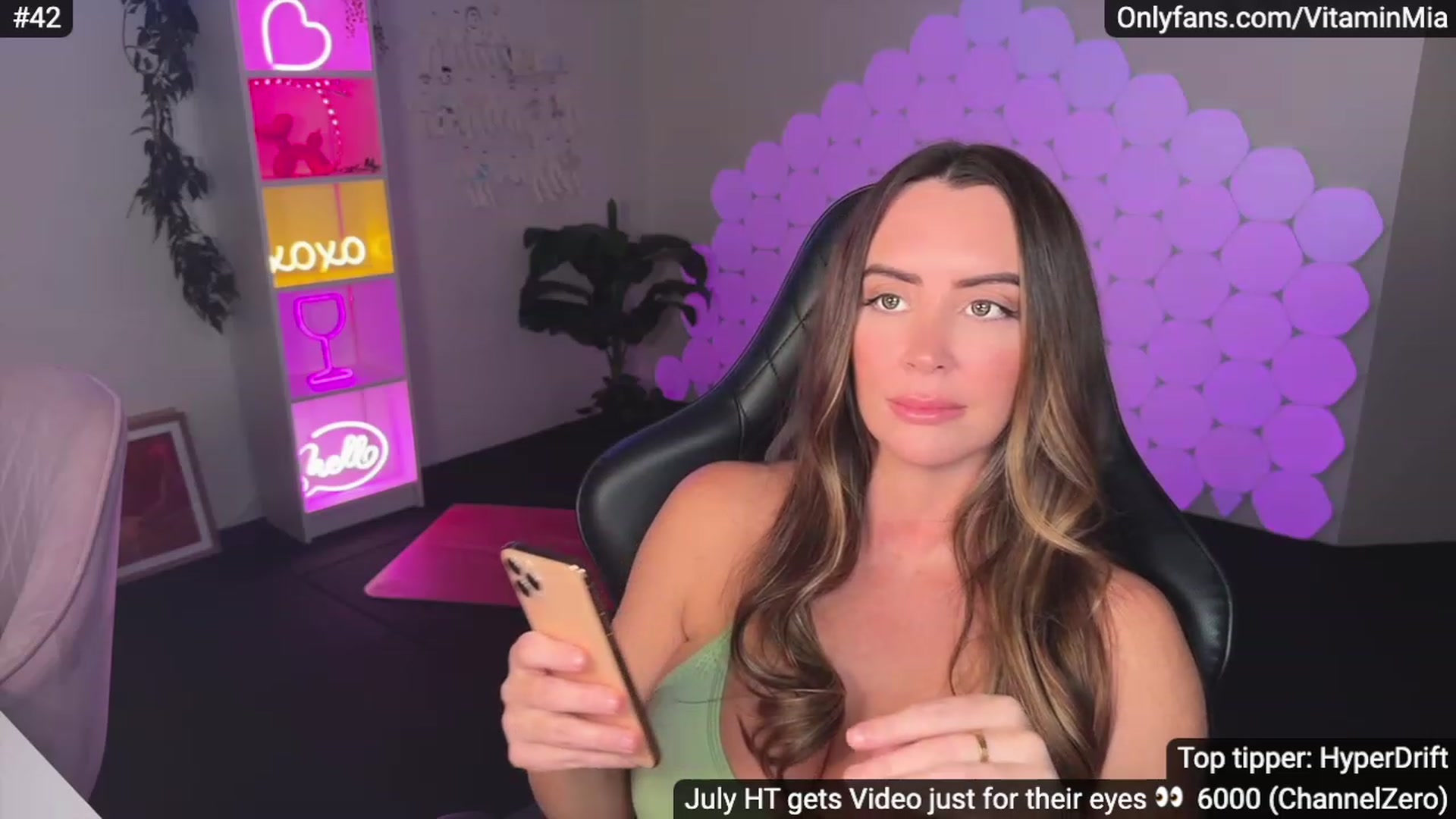 Gallery image thumbnail from MissAustralia's myfreecams stream on, 07/22/2023, 07:38 image 18 of 20
