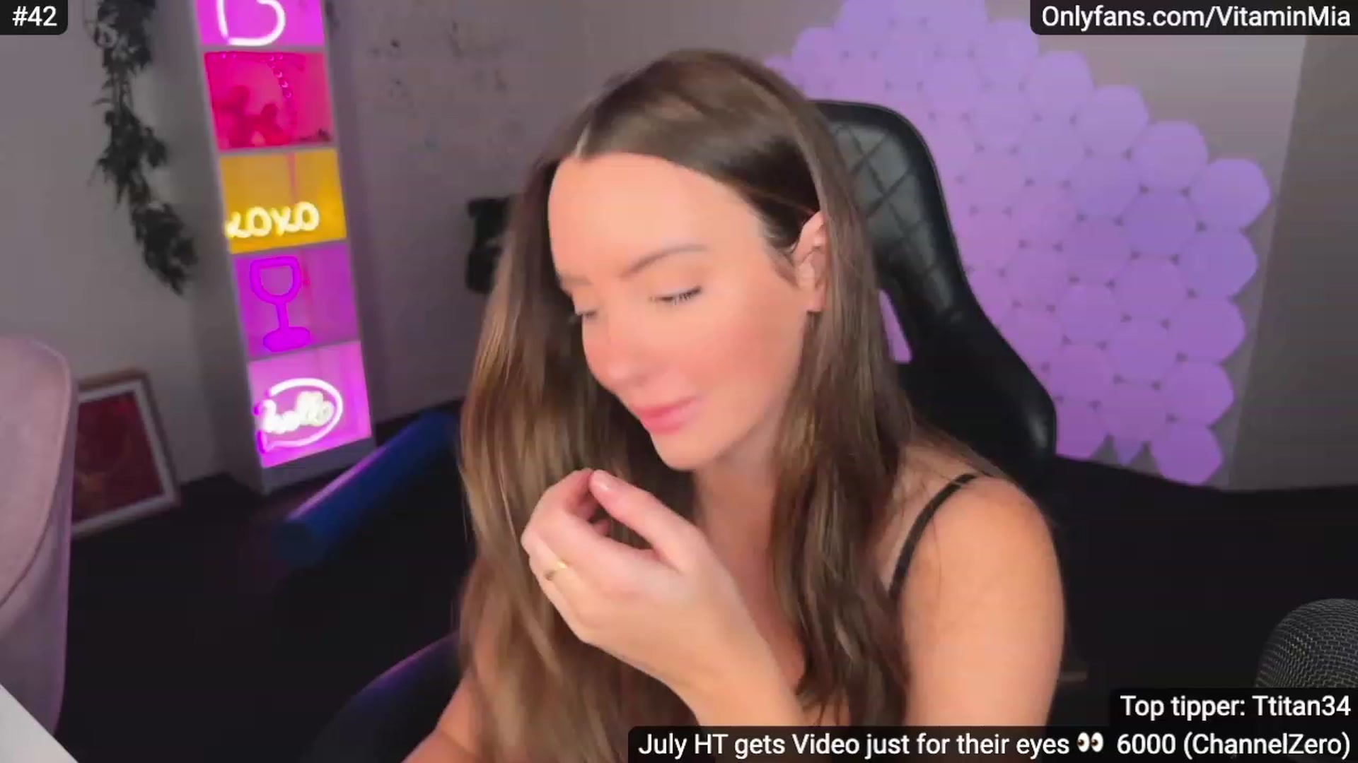 Gallery image thumbnail from MissAustralia's myfreecams stream on, 07/23/2023, 07:04 image 4 of 20