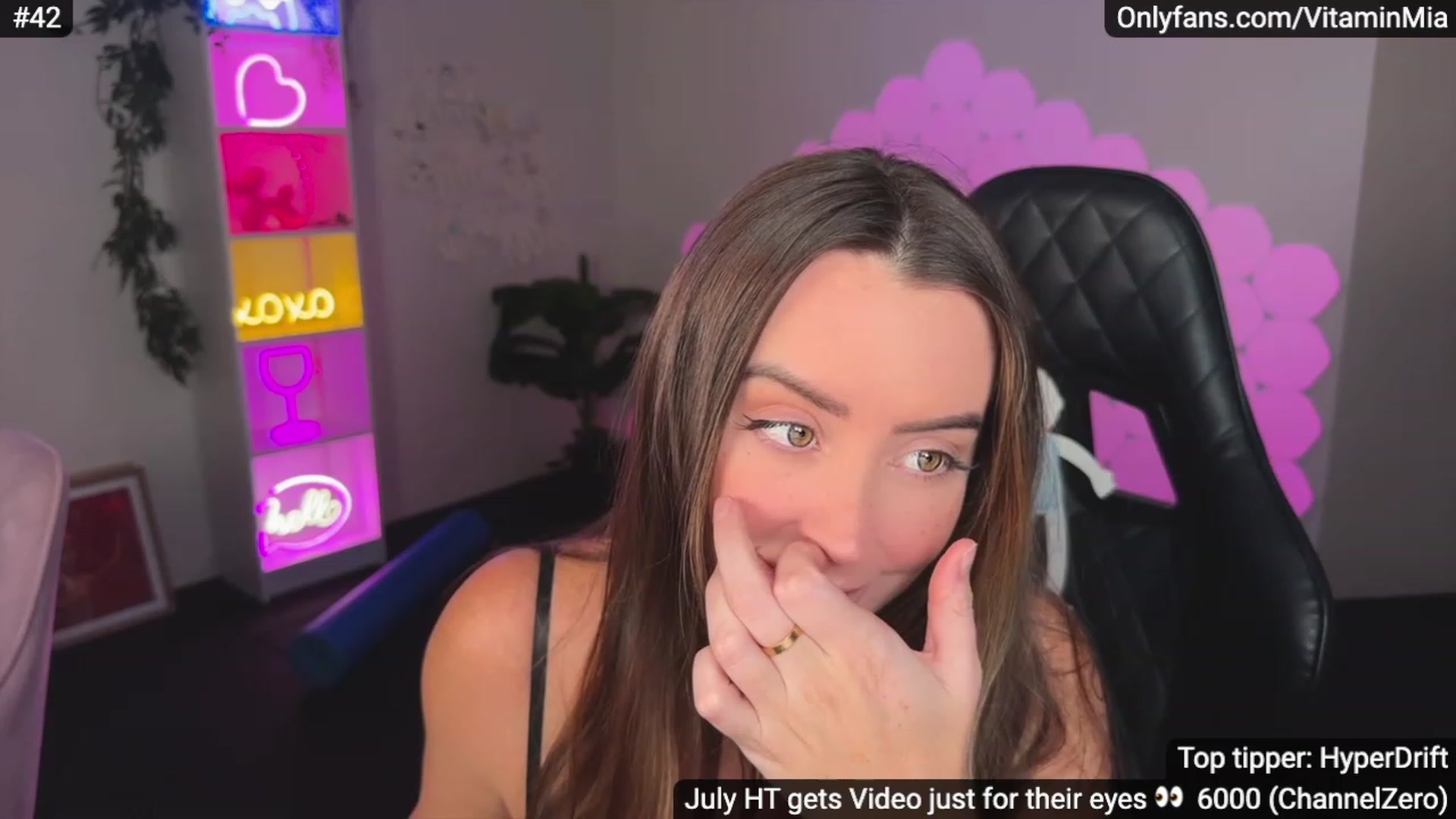 Gallery image thumbnail from MissAustralia's myfreecams stream on, 07/23/2023, 08:53 image 19 of 20