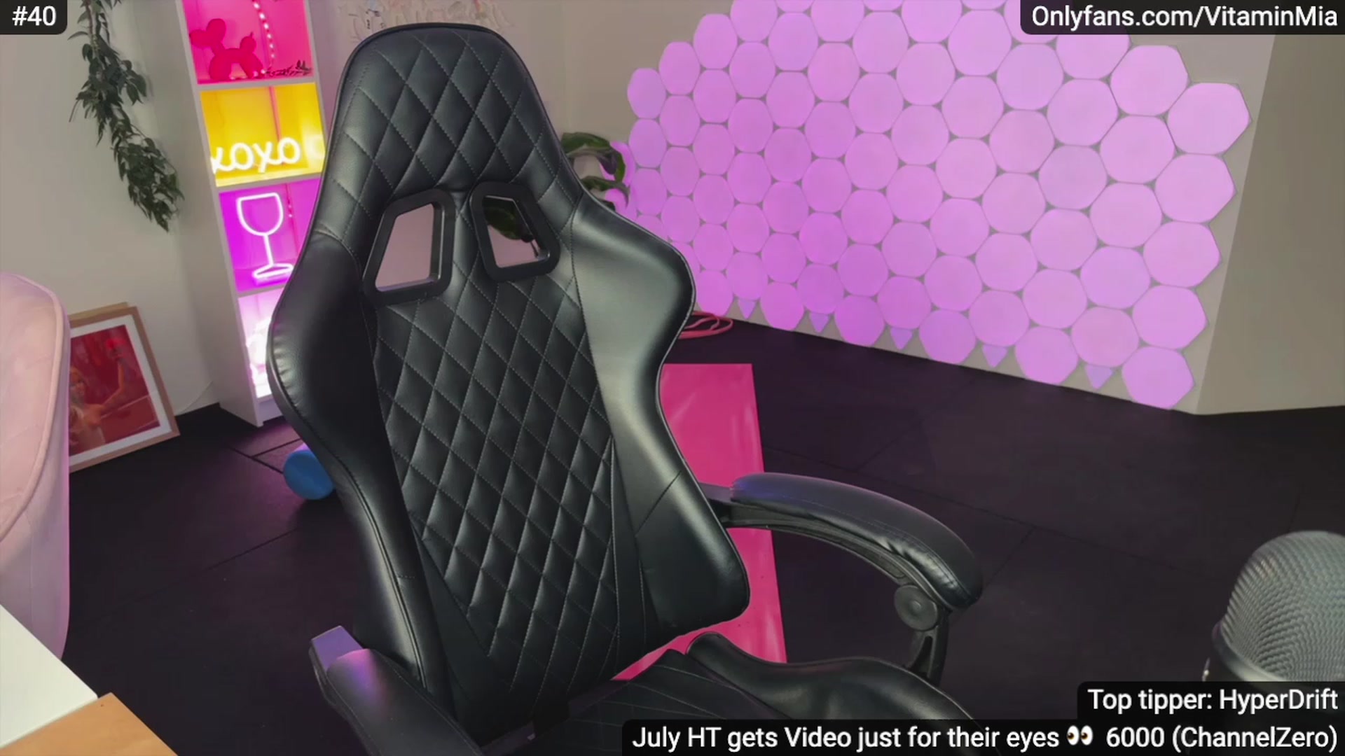 Gallery image thumbnail from MissAustralia's myfreecams stream on, 07/23/2023, 11:08 image 17 of 20
