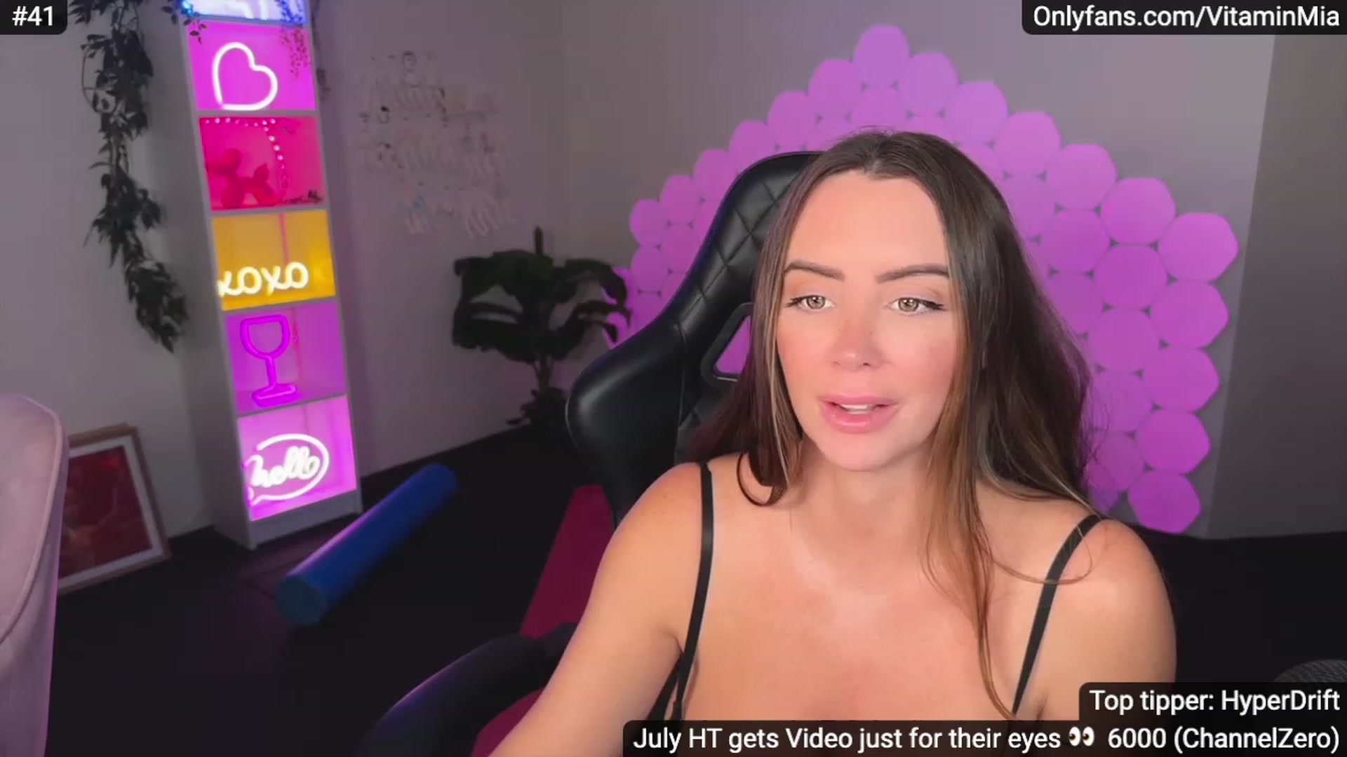 Gallery image thumbnail from MissAustralia's myfreecams stream on, 07/23/2023, 11:08 image 8 of 20