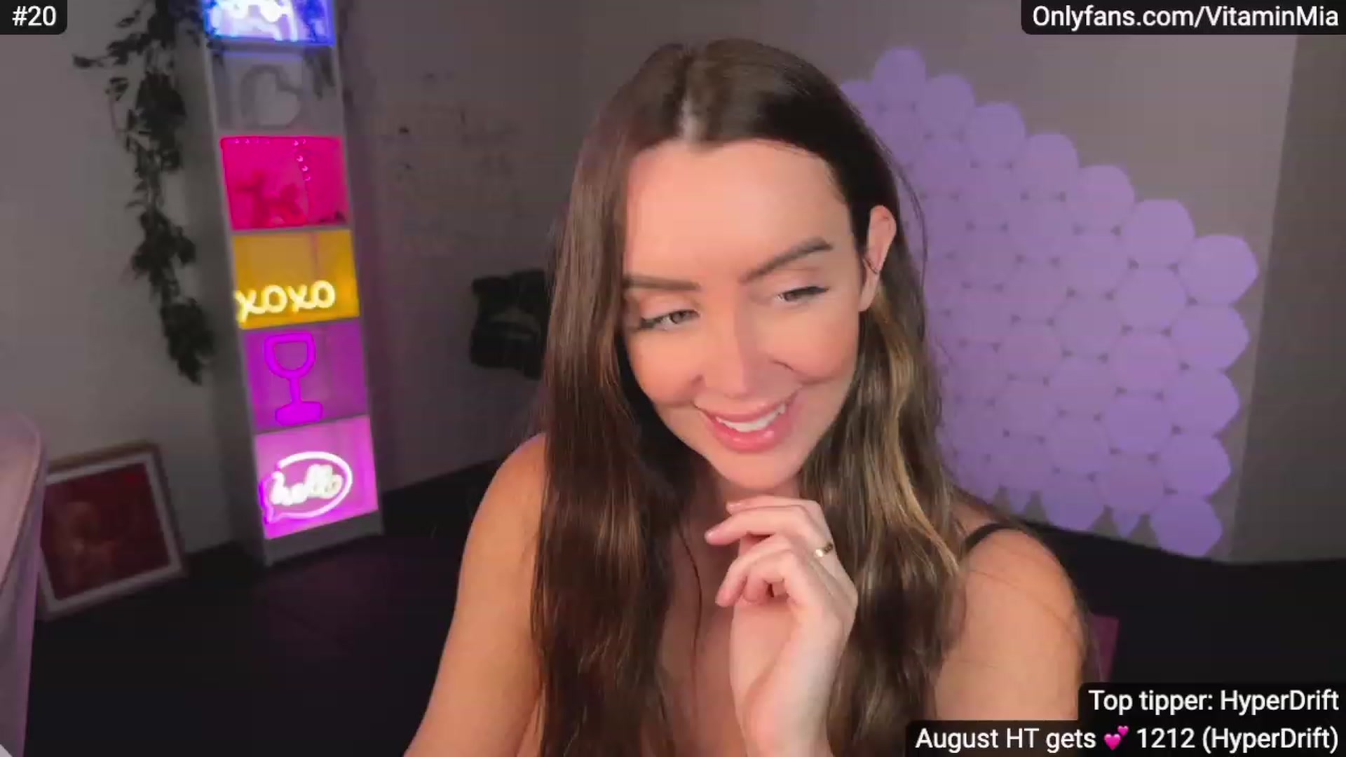 Gallery image thumbnail from MissAustralia's myfreecams stream on, 08/01/2023, 10:57 image 1 of 20