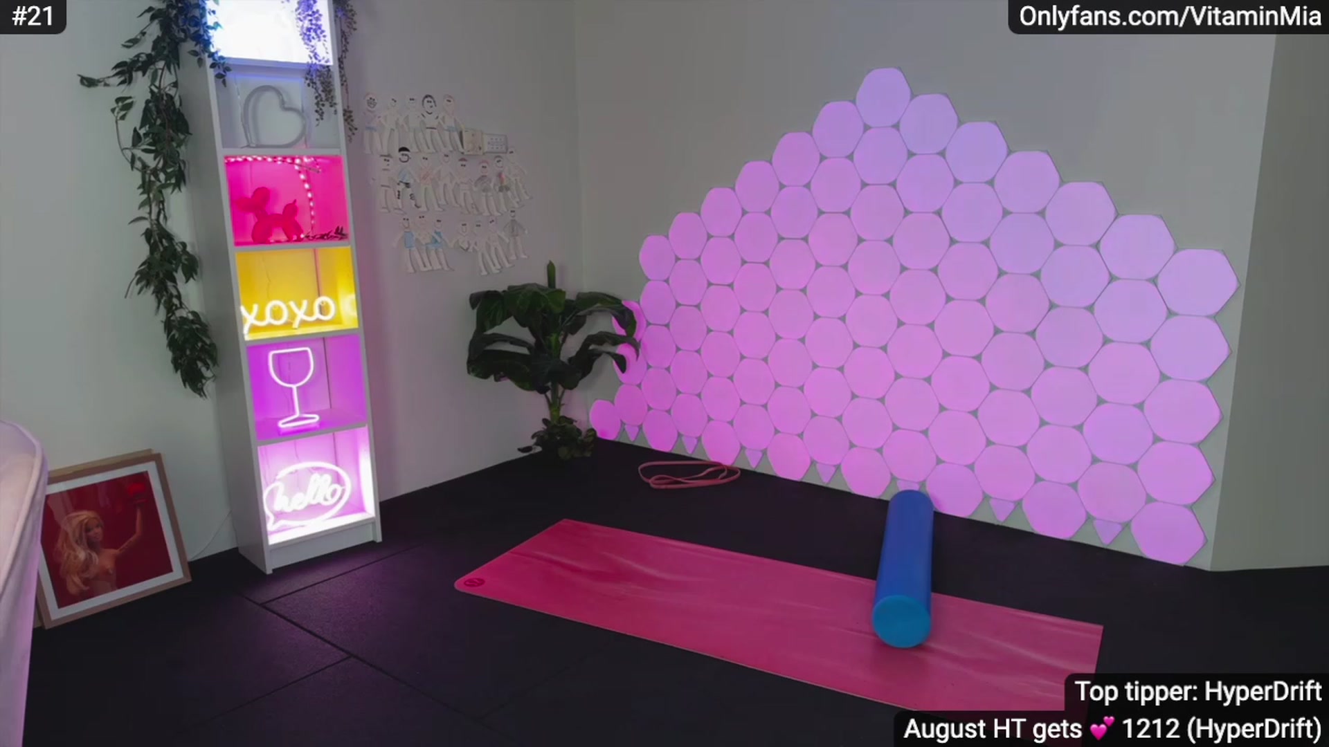 Gallery image thumbnail from MissAustralia's myfreecams stream on, 08/01/2023, 10:57 image 6 of 20