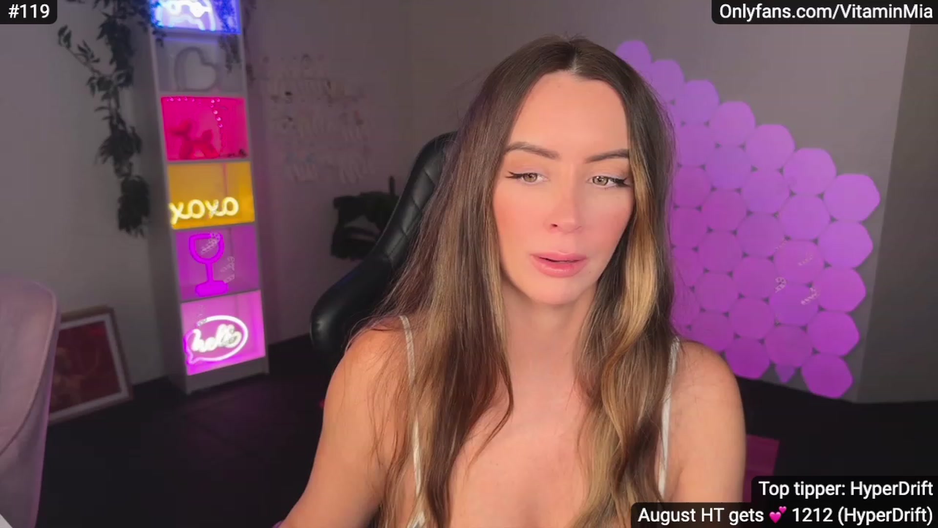 Gallery image thumbnail from MissAustralia's myfreecams stream on, 08/03/2023, 08:33 image 1 of 20