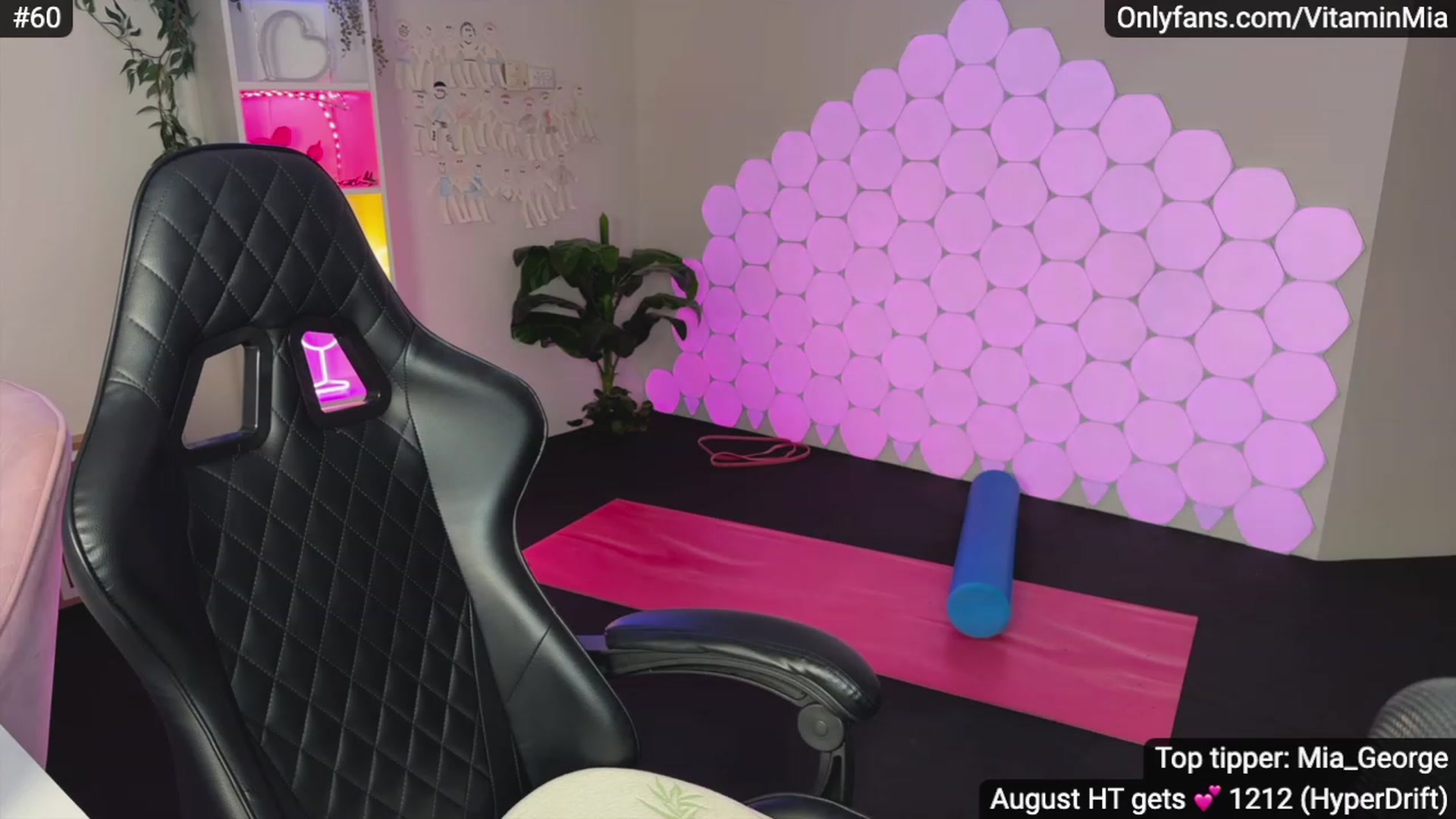 Gallery image thumbnail from MissAustralia's myfreecams stream on, 08/04/2023, 08:13 image 20 of 20